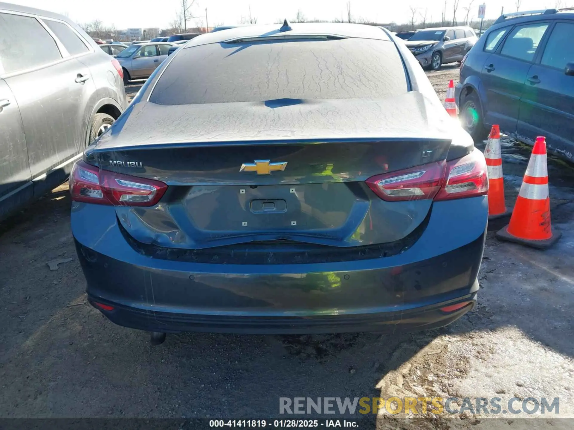 15 Photograph of a damaged car 1G1ZD5ST2KF169896 CHEVROLET MALIBU 2019