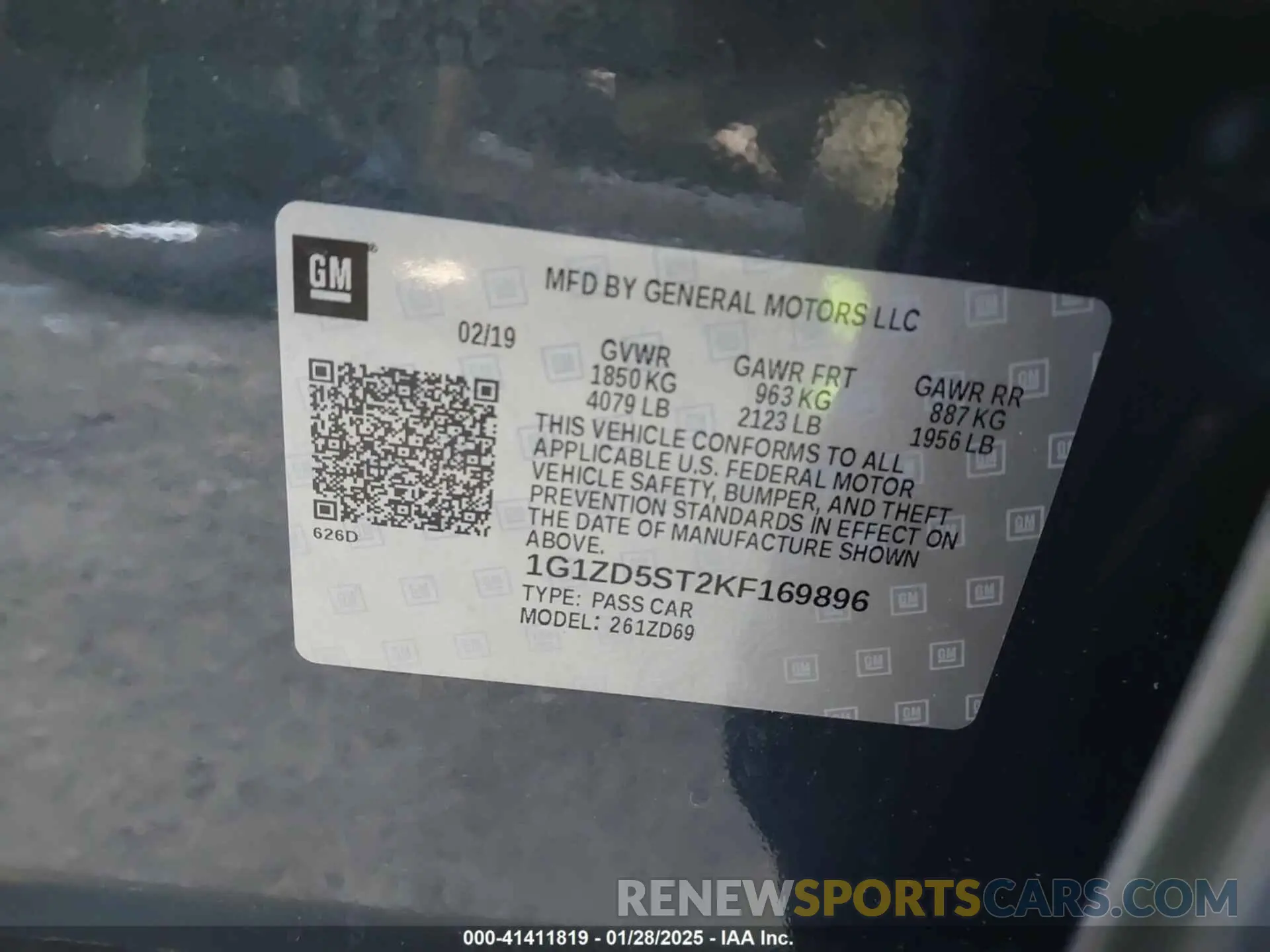 9 Photograph of a damaged car 1G1ZD5ST2KF169896 CHEVROLET MALIBU 2019