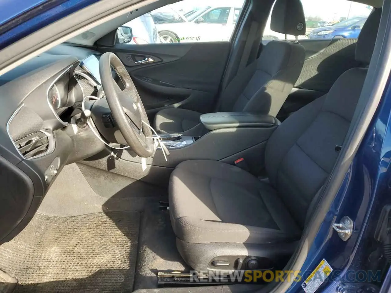 7 Photograph of a damaged car 1G1ZD5ST2KF190327 CHEVROLET MALIBU 2019