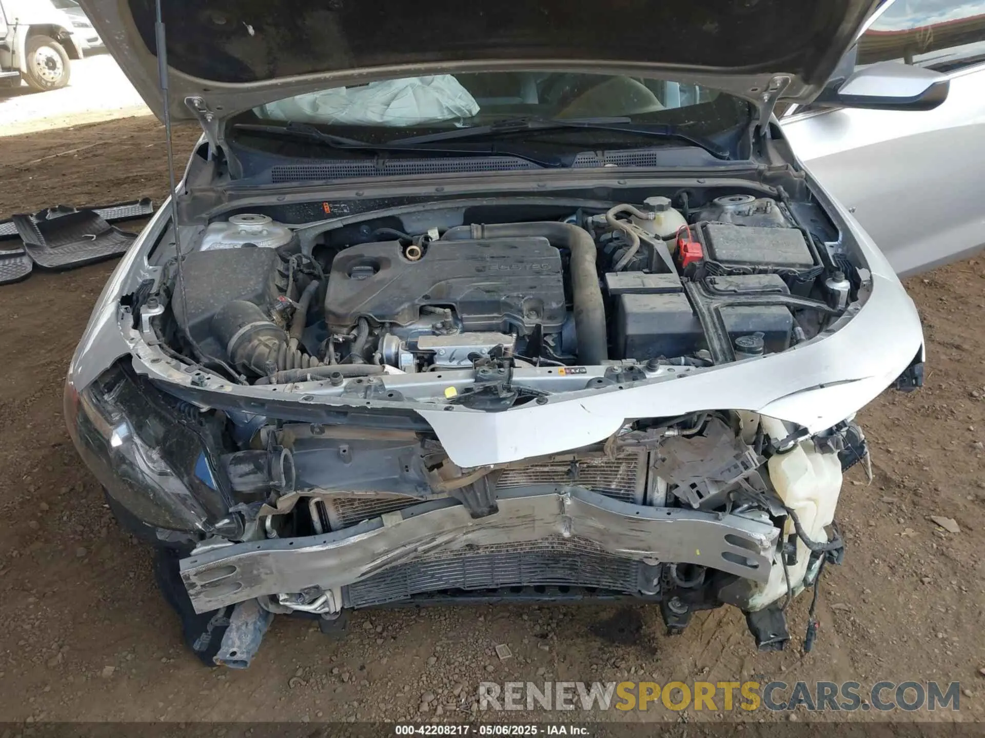 10 Photograph of a damaged car 1G1ZD5ST2KF204145 CHEVROLET MALIBU 2019