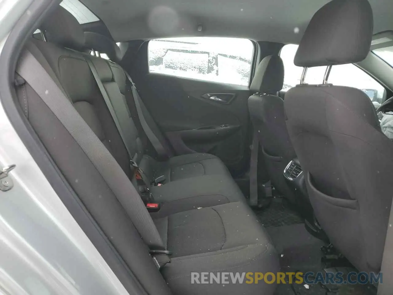 11 Photograph of a damaged car 1G1ZD5ST2KF207305 CHEVROLET MALIBU 2019