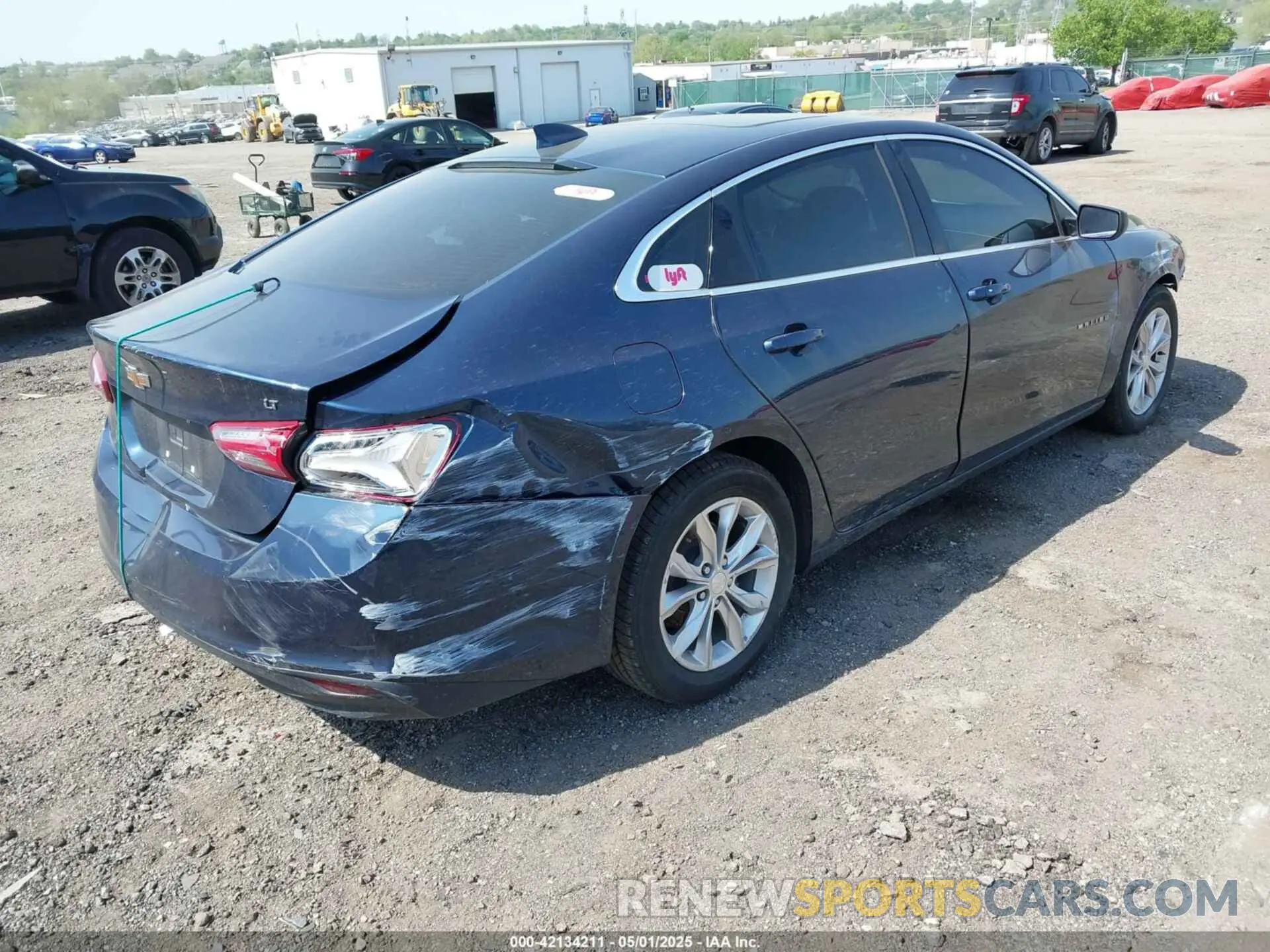 4 Photograph of a damaged car 1G1ZD5ST2KF228008 CHEVROLET MALIBU 2019