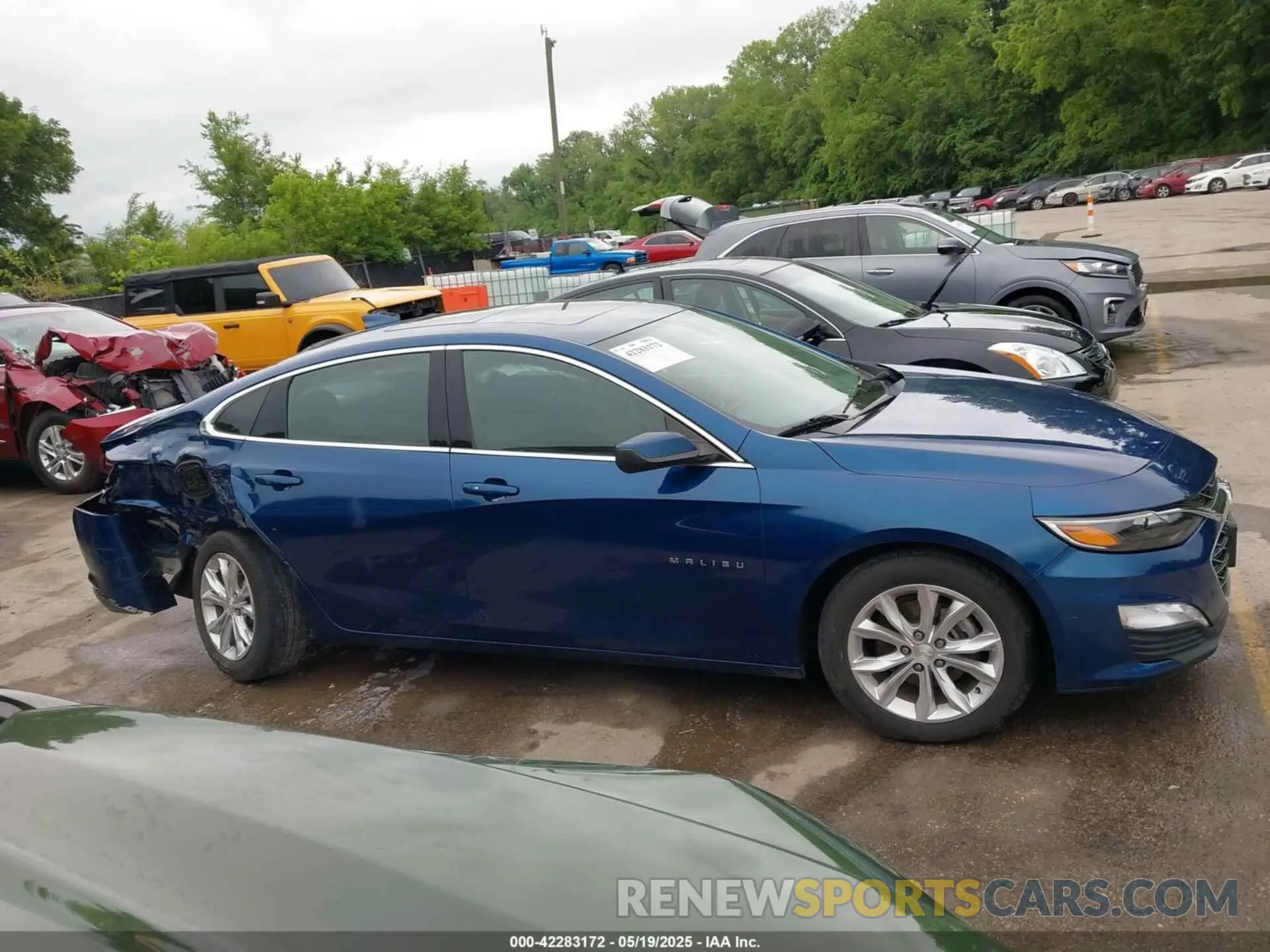 14 Photograph of a damaged car 1G1ZD5ST3KF144649 CHEVROLET MALIBU 2019