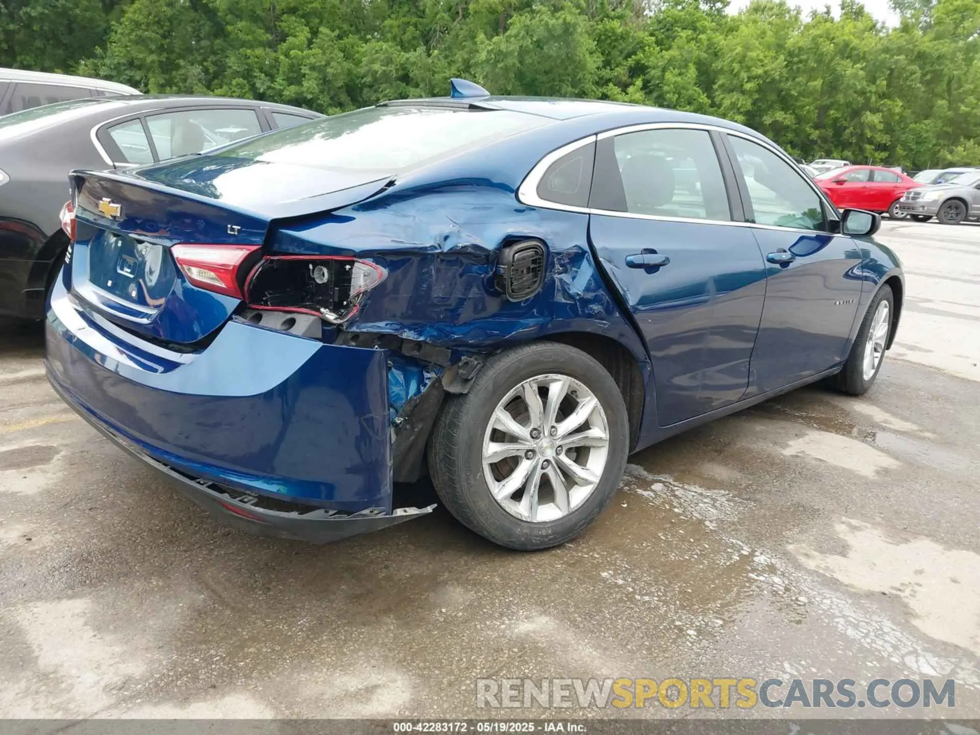 4 Photograph of a damaged car 1G1ZD5ST3KF144649 CHEVROLET MALIBU 2019