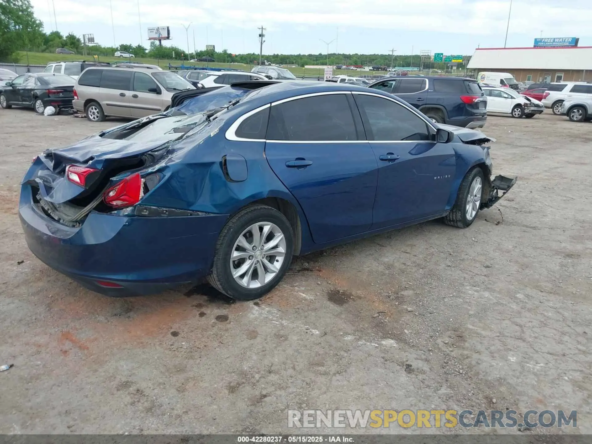 4 Photograph of a damaged car 1G1ZD5ST3KF148488 CHEVROLET MALIBU 2019