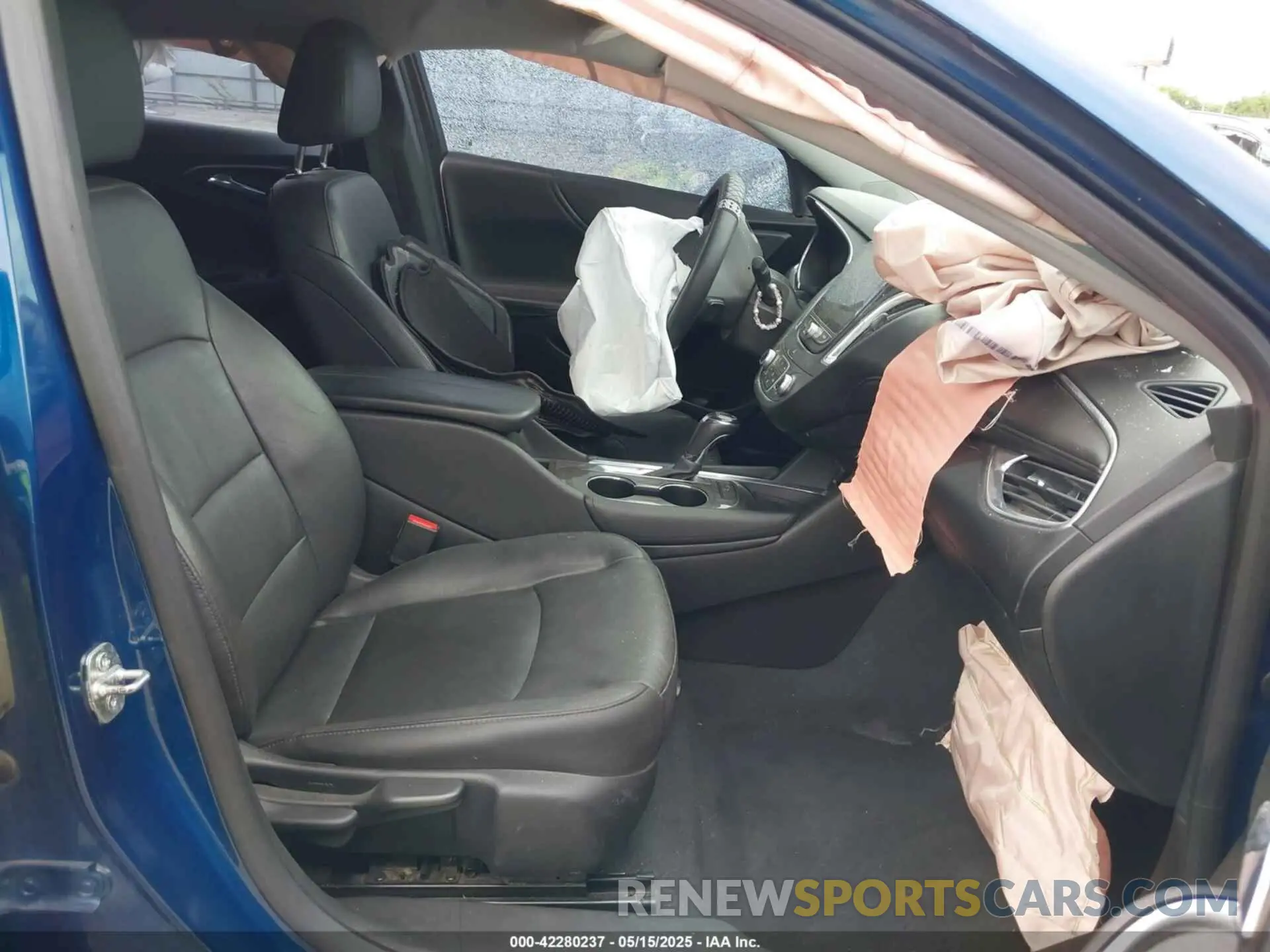 5 Photograph of a damaged car 1G1ZD5ST3KF148488 CHEVROLET MALIBU 2019