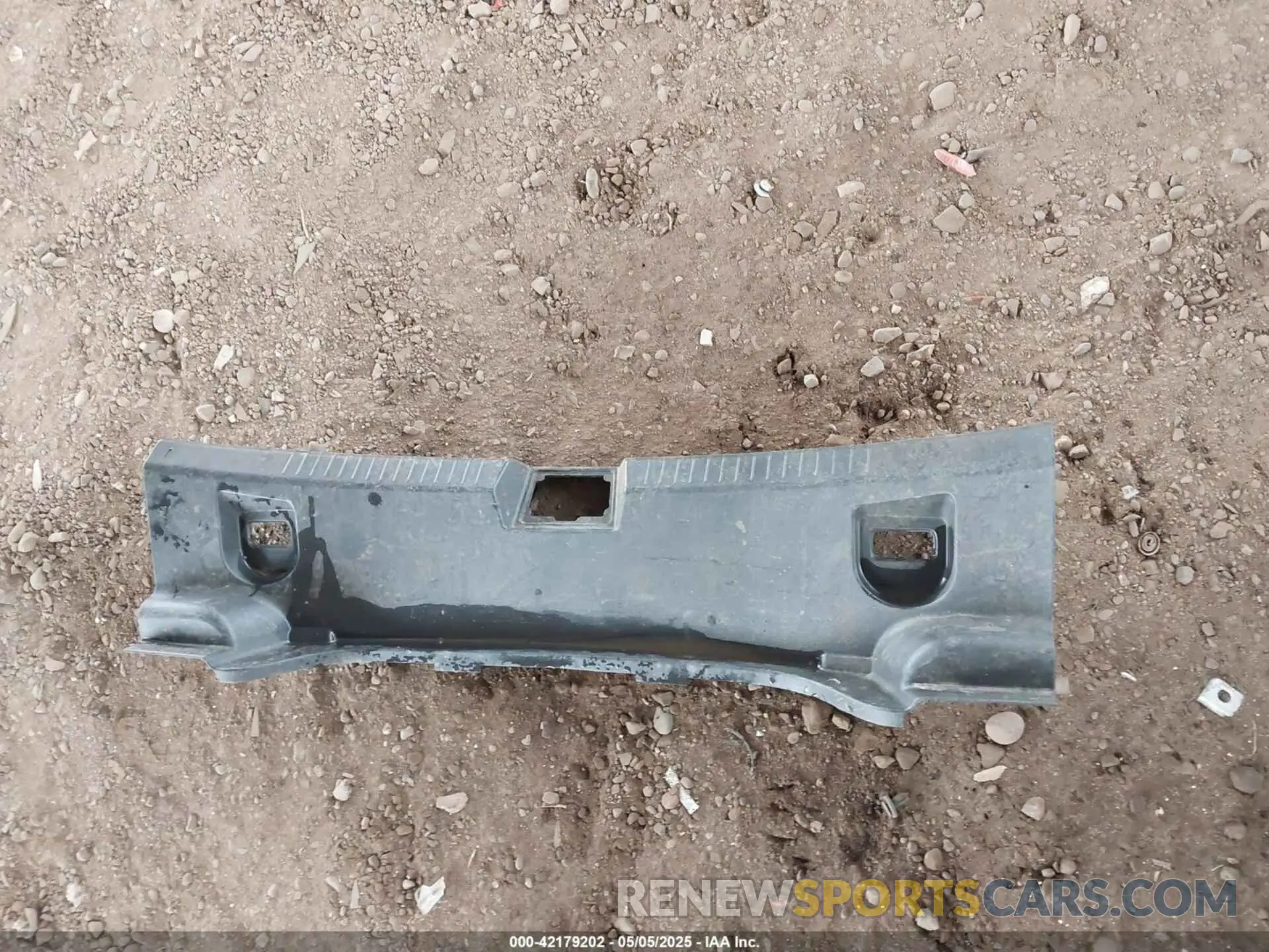 12 Photograph of a damaged car 1G1ZD5ST3KF164612 CHEVROLET MALIBU 2019