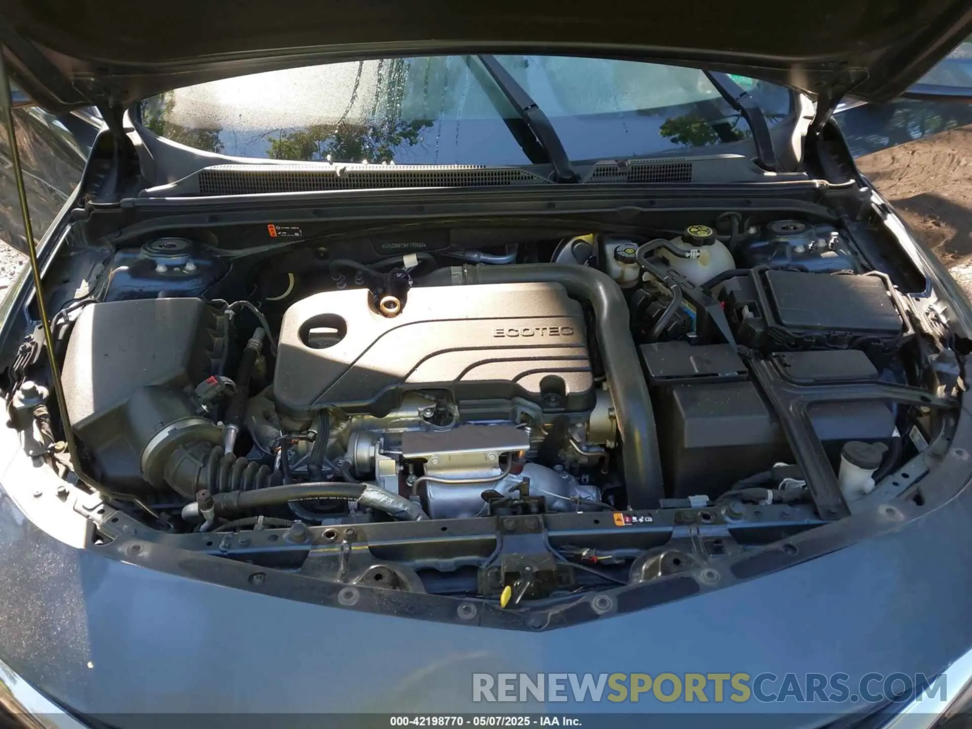 10 Photograph of a damaged car 1G1ZD5ST3KF192880 CHEVROLET MALIBU 2019