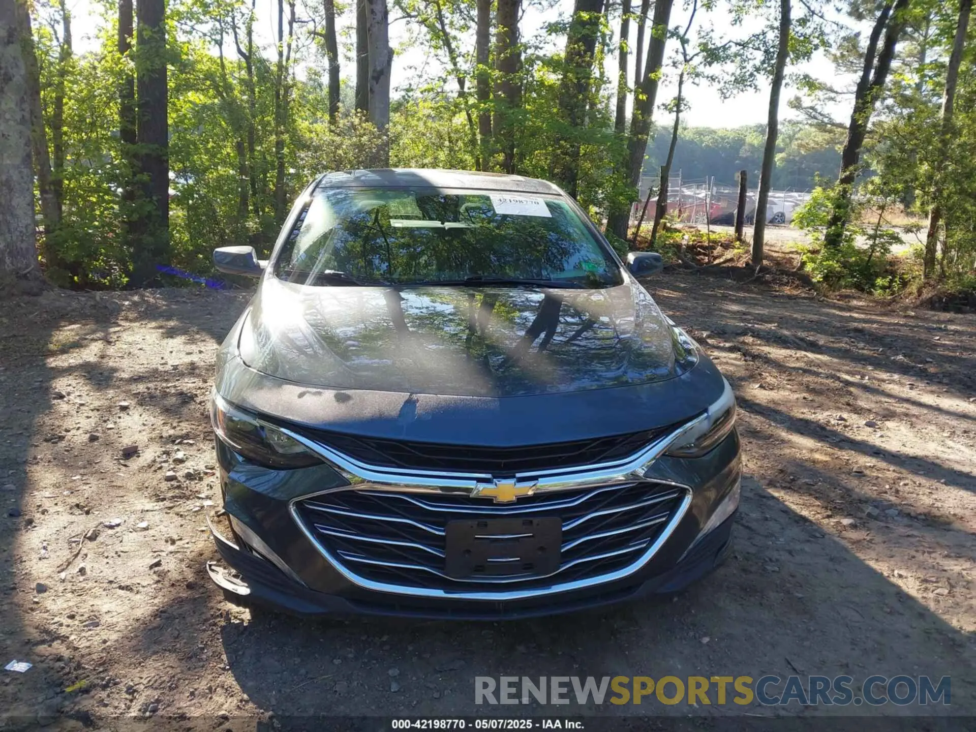 6 Photograph of a damaged car 1G1ZD5ST3KF192880 CHEVROLET MALIBU 2019