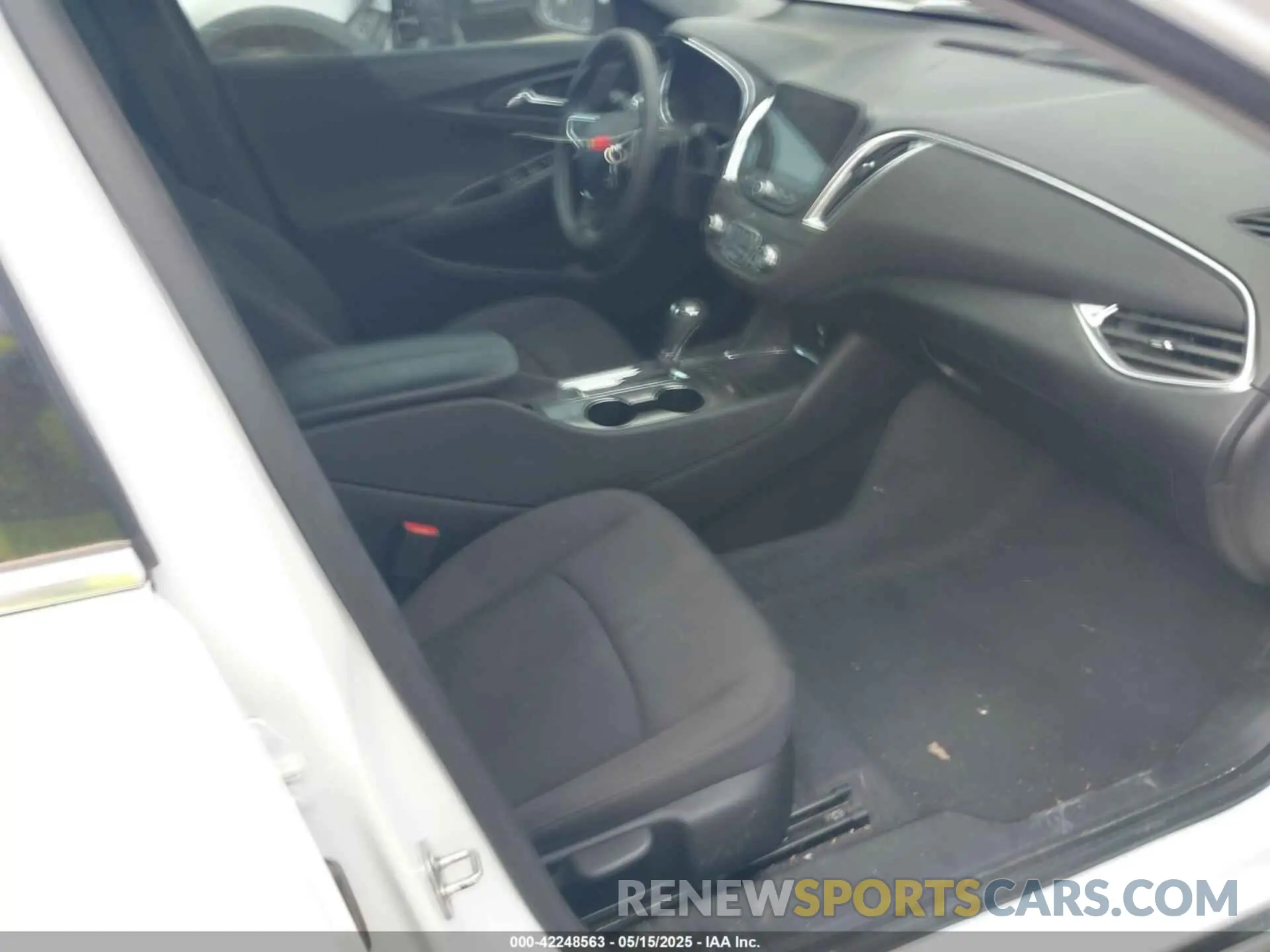5 Photograph of a damaged car 1G1ZD5ST3KF200993 CHEVROLET MALIBU 2019