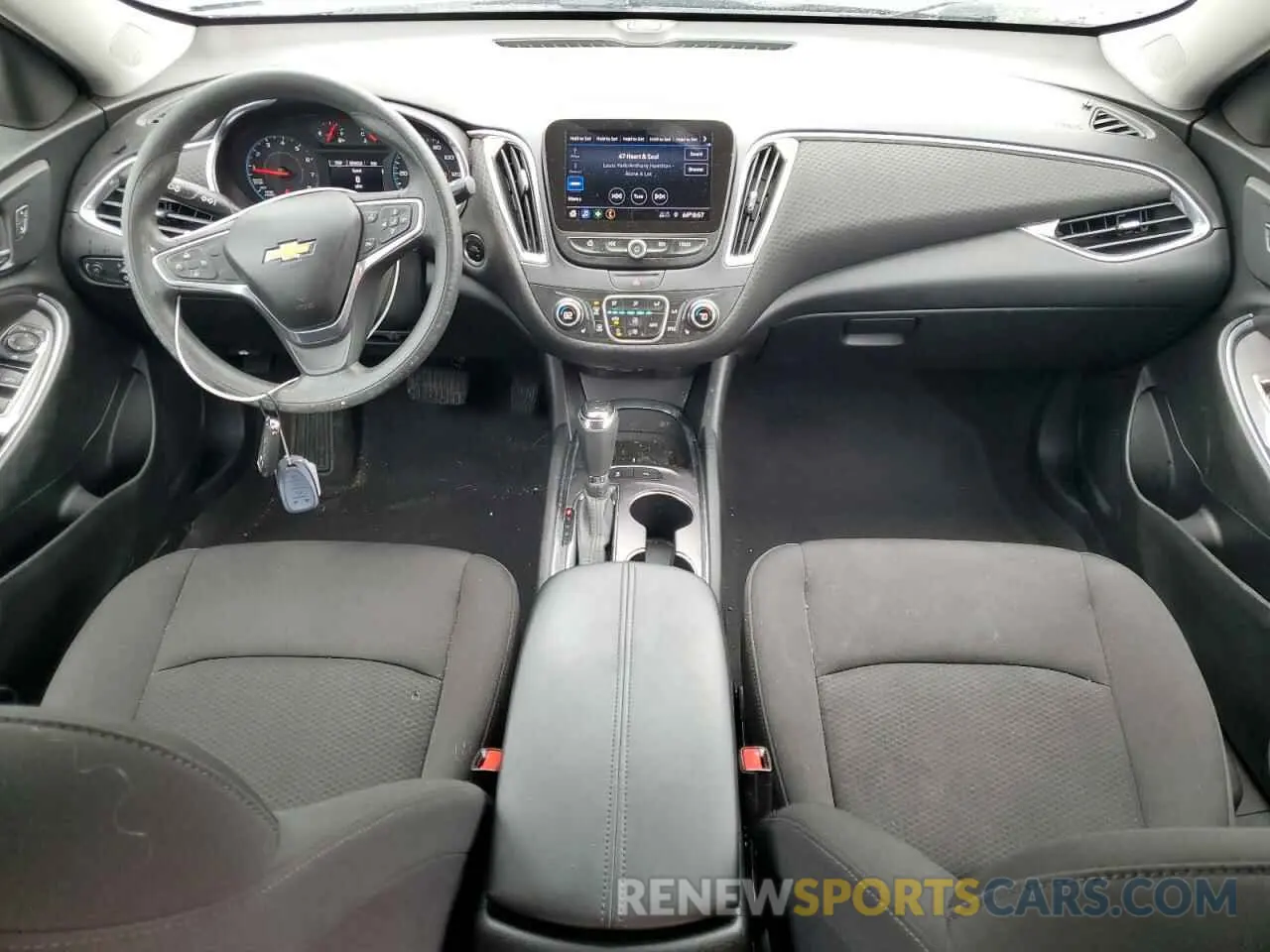 8 Photograph of a damaged car 1G1ZD5ST3KF207331 CHEVROLET MALIBU 2019