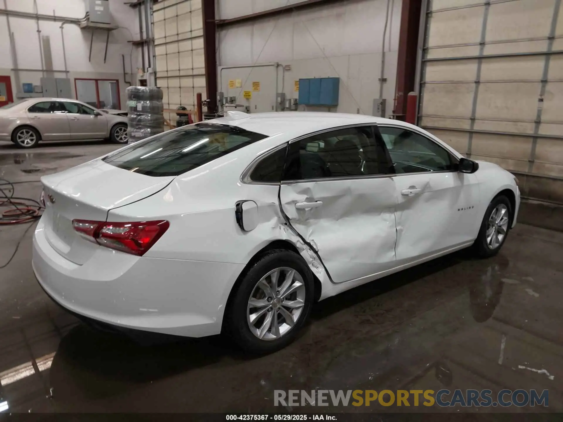 4 Photograph of a damaged car 1G1ZD5ST3KF215722 CHEVROLET MALIBU 2019