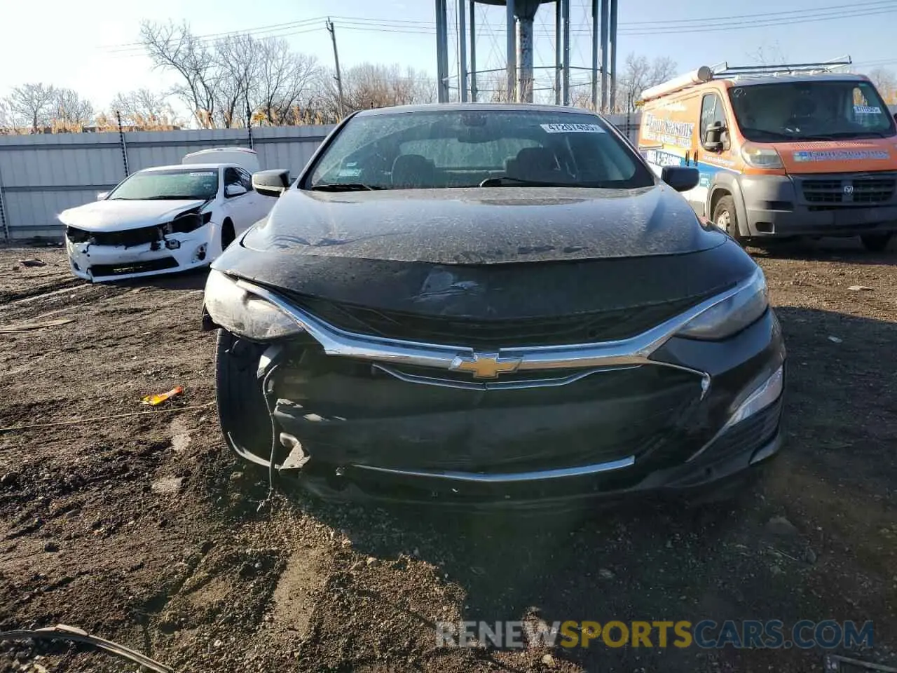 5 Photograph of a damaged car 1G1ZD5ST4KF118108 CHEVROLET MALIBU 2019
