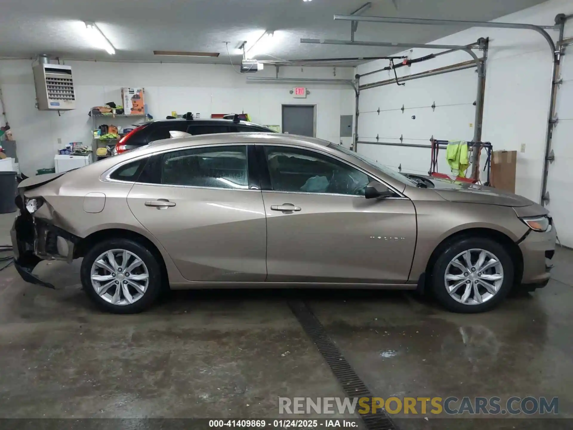 13 Photograph of a damaged car 1G1ZD5ST4KF122403 CHEVROLET MALIBU 2019