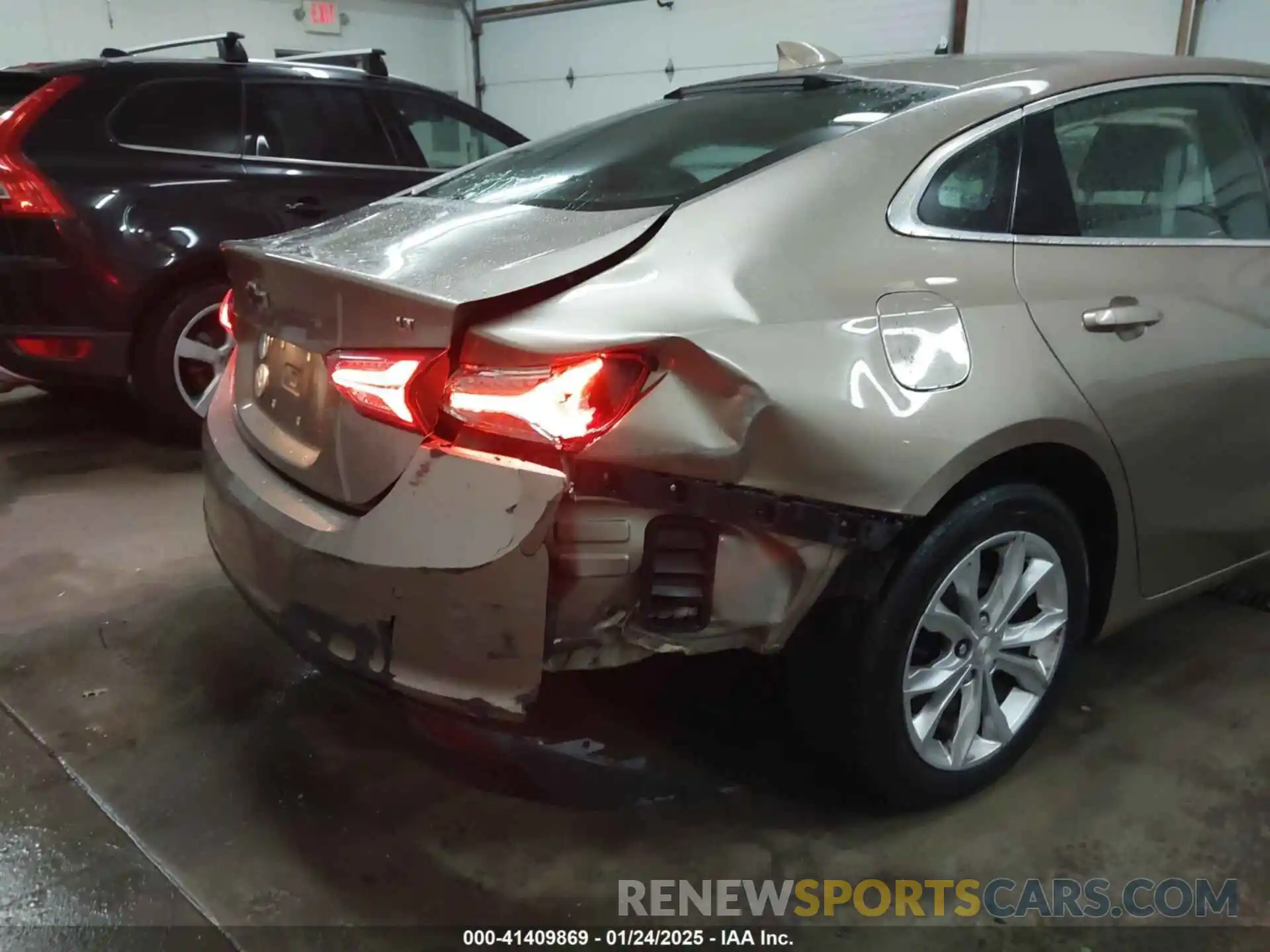 6 Photograph of a damaged car 1G1ZD5ST4KF122403 CHEVROLET MALIBU 2019