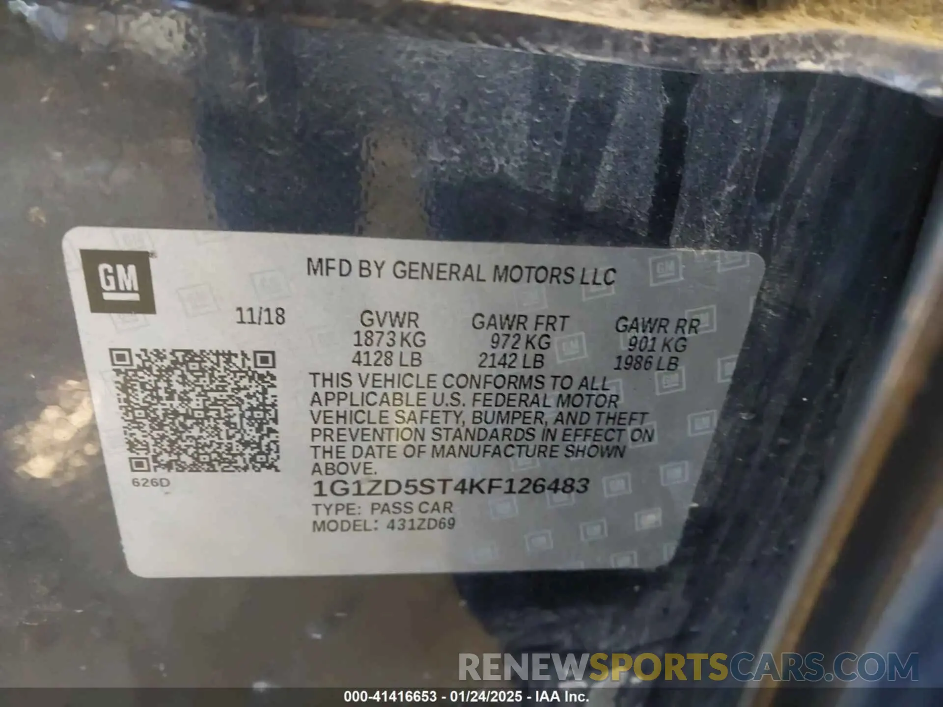9 Photograph of a damaged car 1G1ZD5ST4KF126483 CHEVROLET MALIBU 2019
