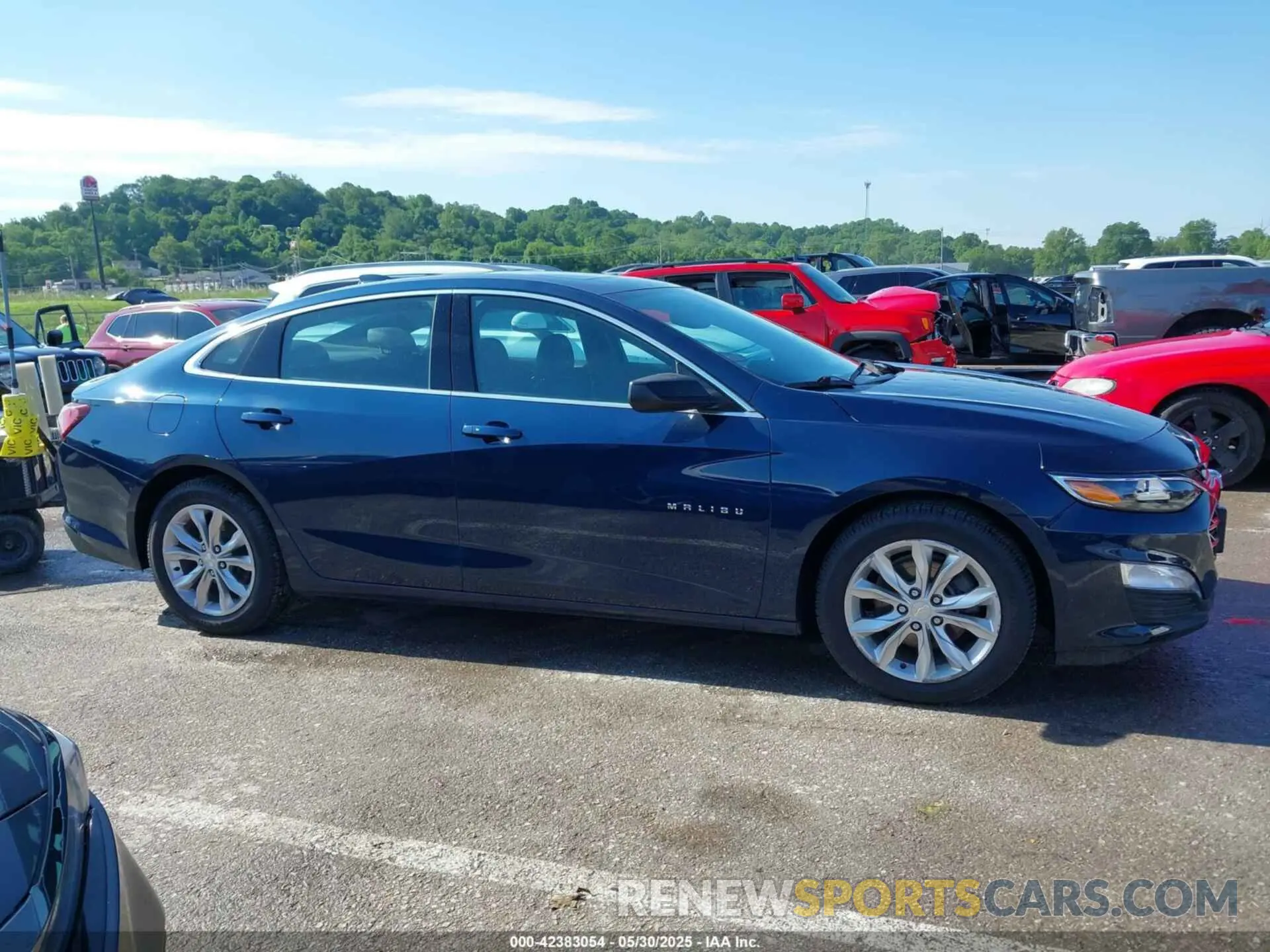 13 Photograph of a damaged car 1G1ZD5ST4KF128377 CHEVROLET MALIBU 2019