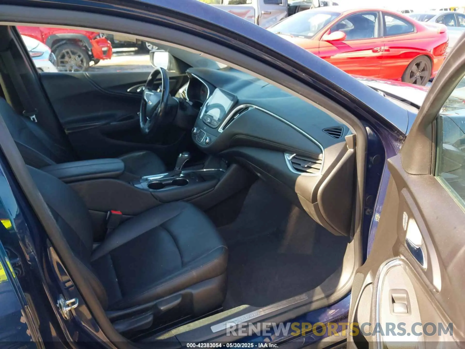 5 Photograph of a damaged car 1G1ZD5ST4KF128377 CHEVROLET MALIBU 2019