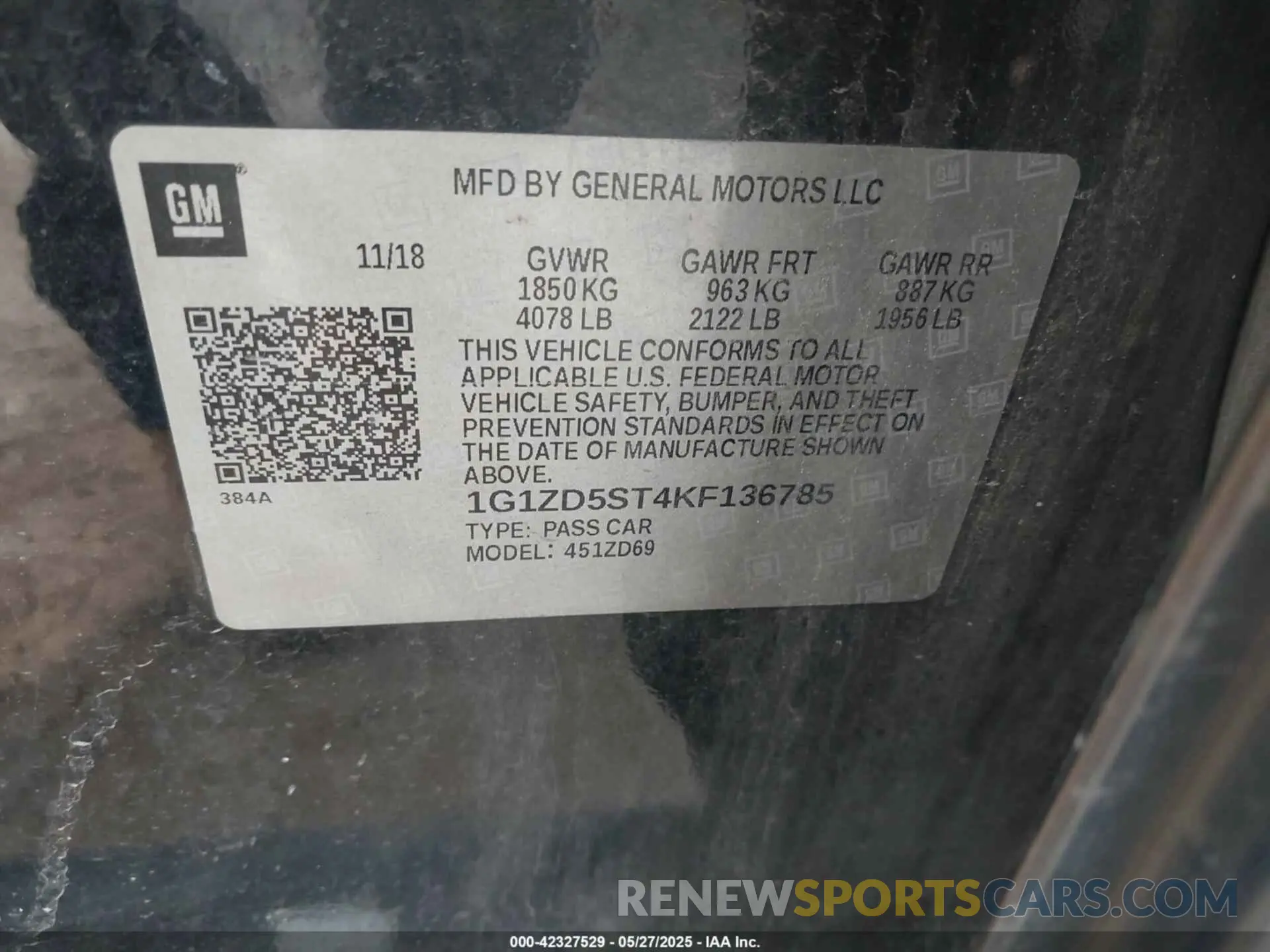 9 Photograph of a damaged car 1G1ZD5ST4KF136785 CHEVROLET MALIBU 2019