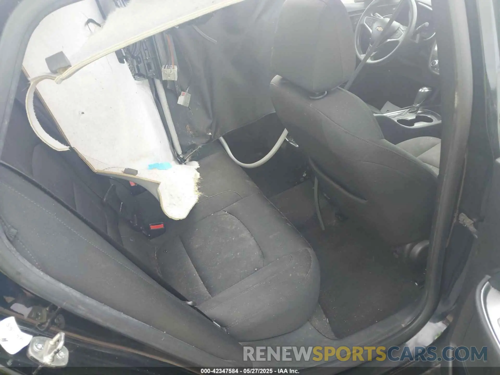 8 Photograph of a damaged car 1G1ZD5ST4KF139217 CHEVROLET MALIBU 2019