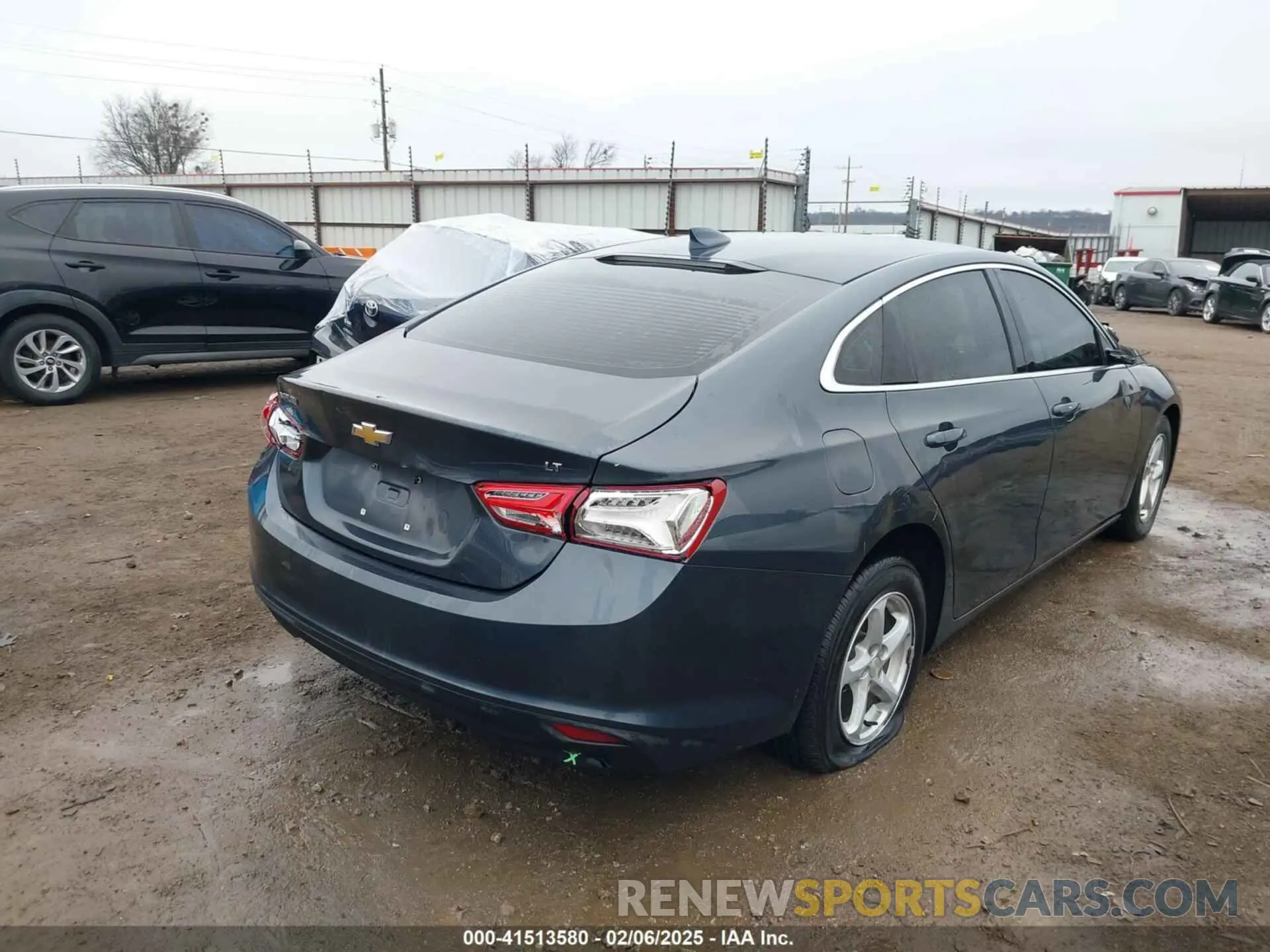 4 Photograph of a damaged car 1G1ZD5ST4KF141307 CHEVROLET MALIBU 2019