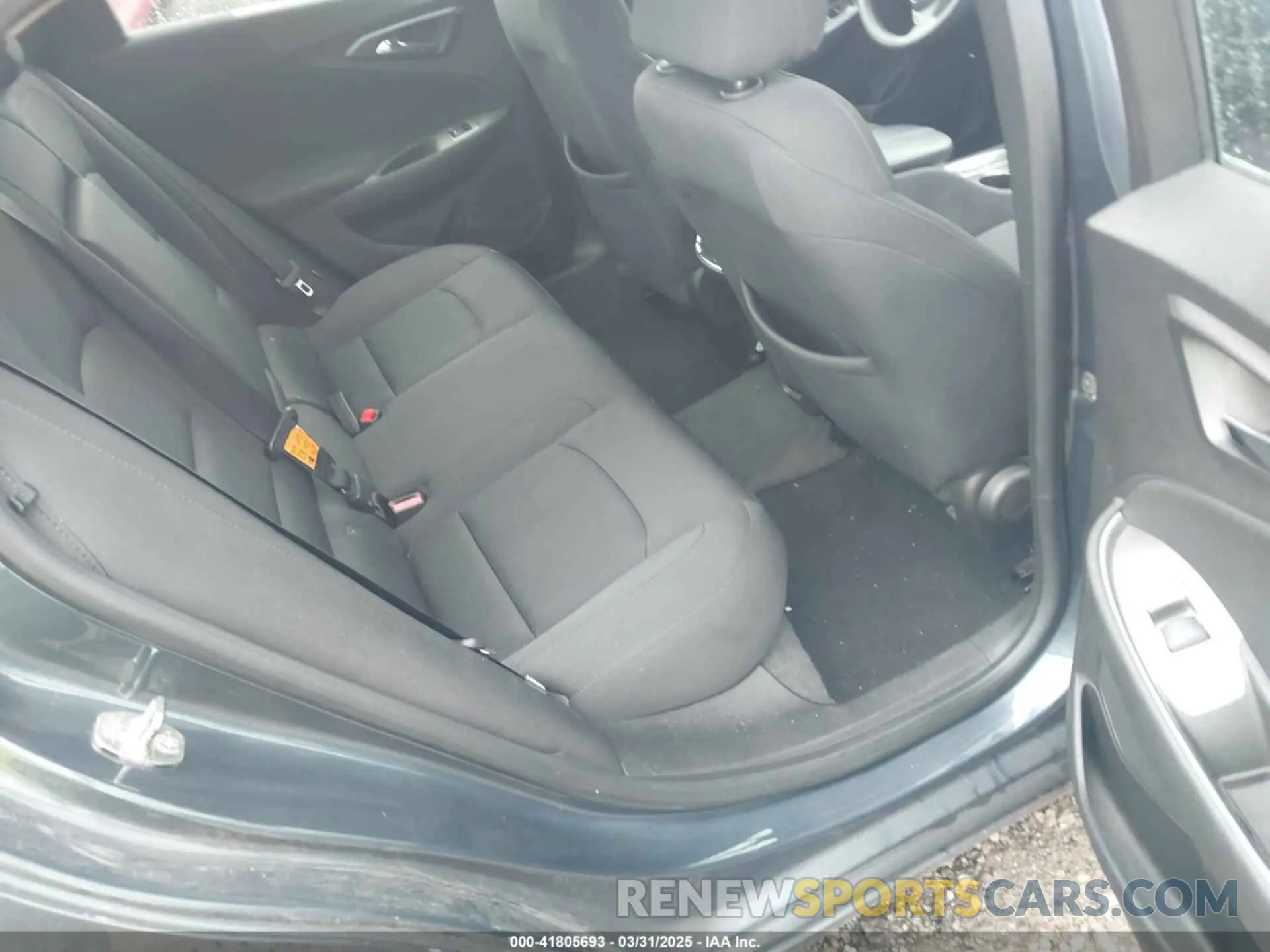8 Photograph of a damaged car 1G1ZD5ST4KF143378 CHEVROLET MALIBU 2019