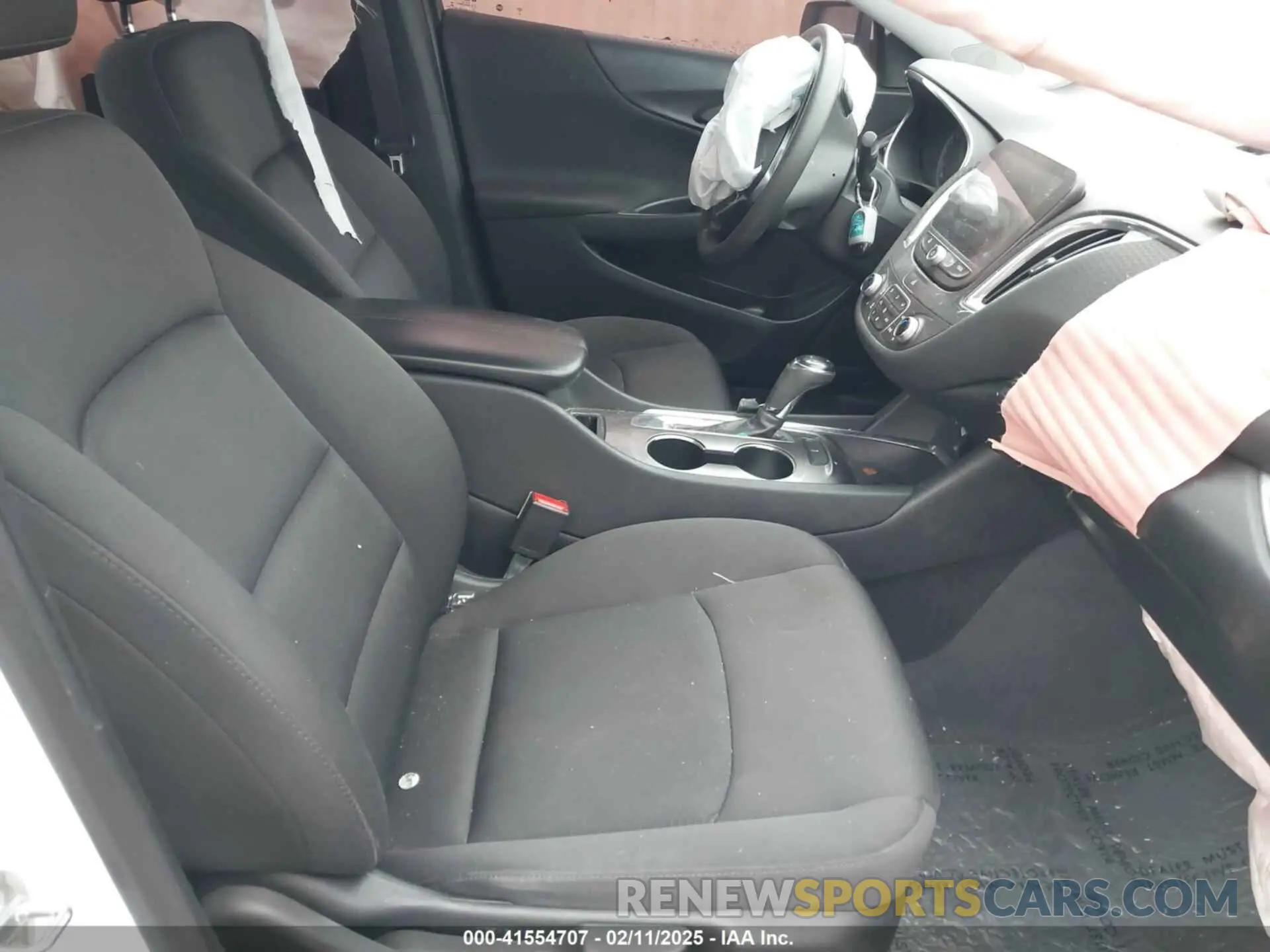 5 Photograph of a damaged car 1G1ZD5ST4KF171813 CHEVROLET MALIBU 2019