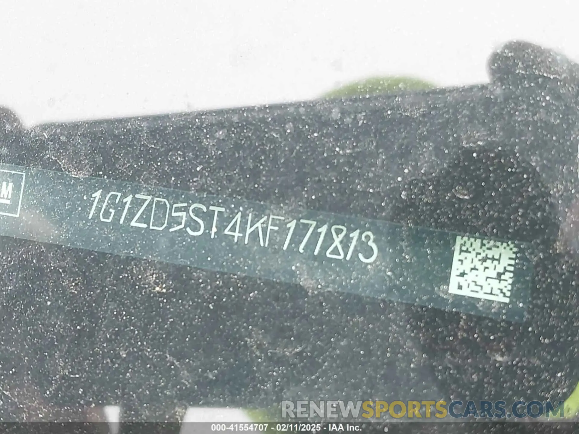 9 Photograph of a damaged car 1G1ZD5ST4KF171813 CHEVROLET MALIBU 2019