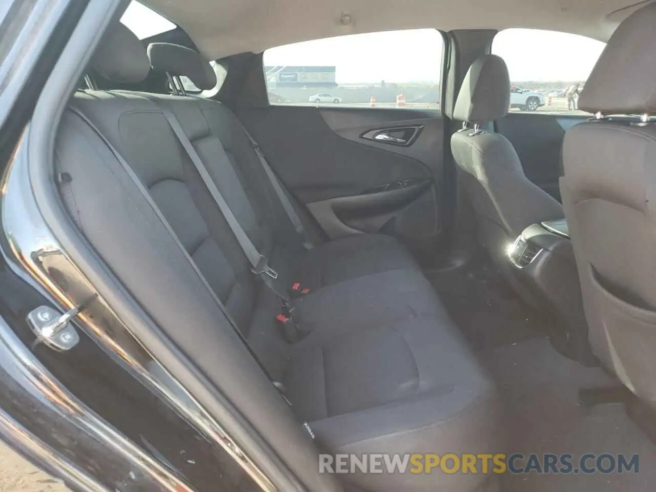 10 Photograph of a damaged car 1G1ZD5ST4KF174761 CHEVROLET MALIBU 2019