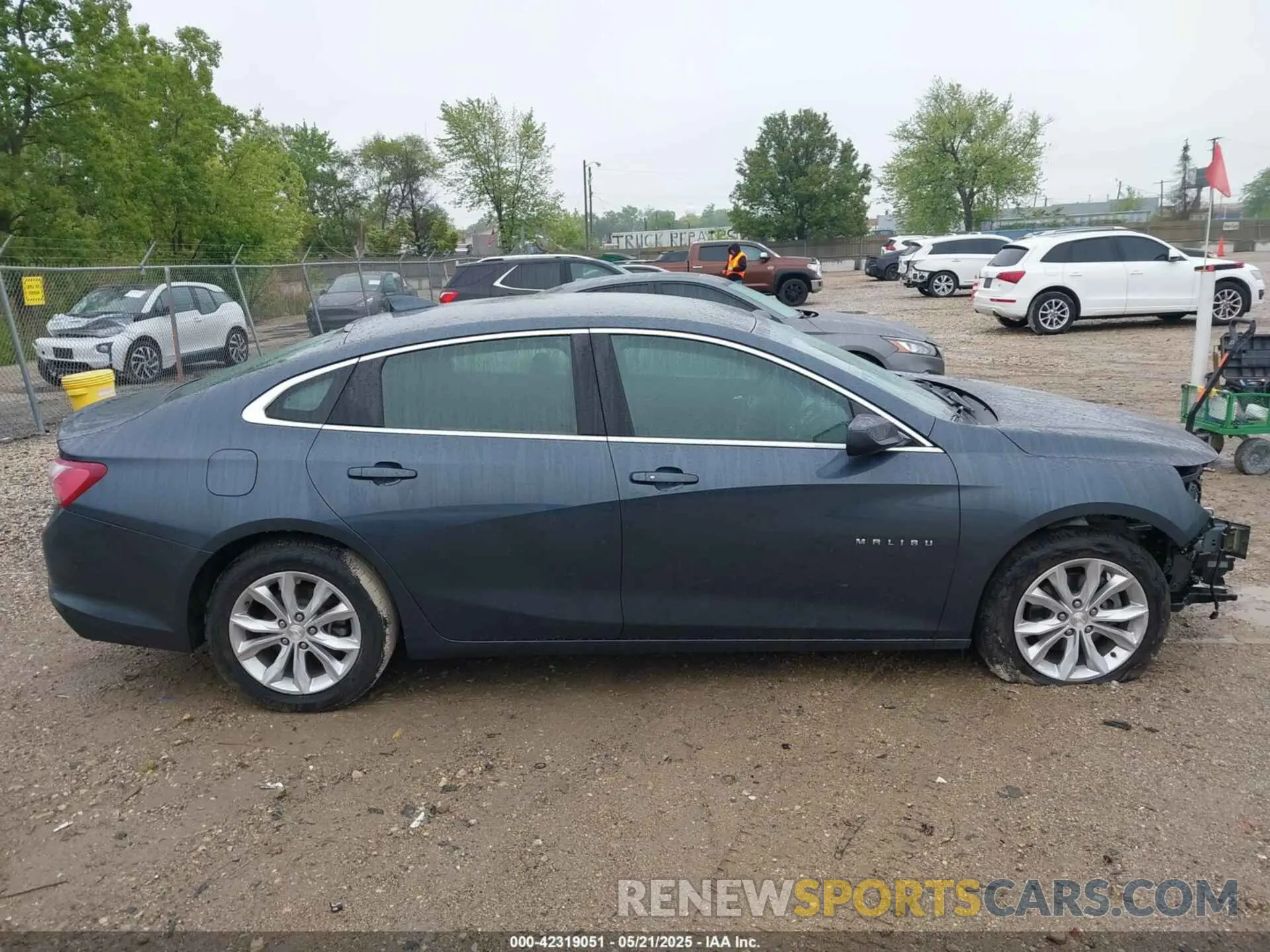 13 Photograph of a damaged car 1G1ZD5ST4KF179636 CHEVROLET MALIBU 2019