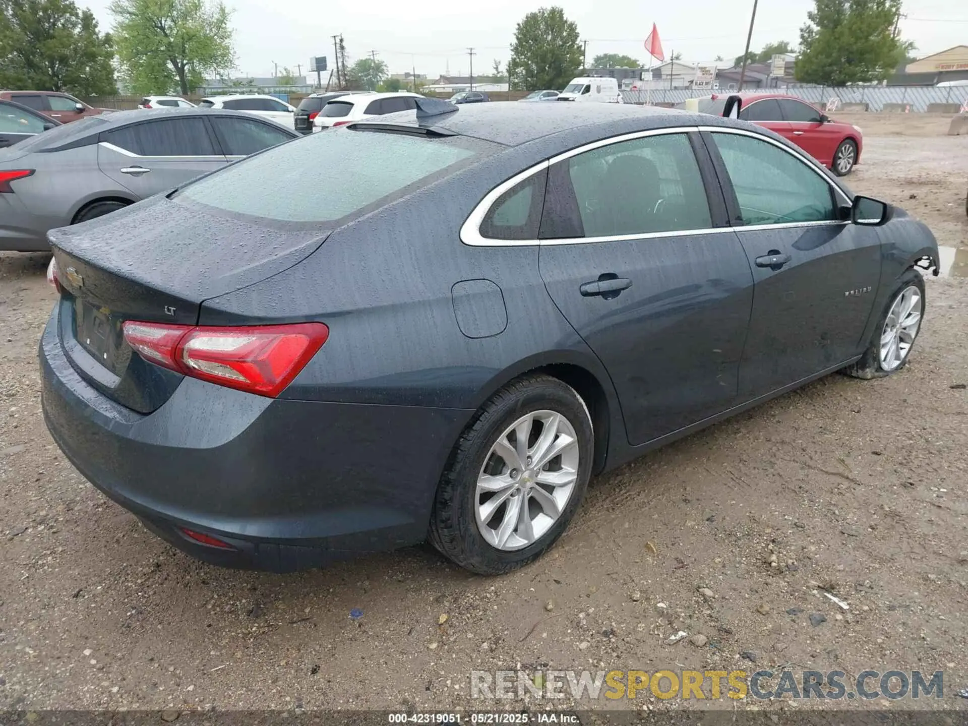 4 Photograph of a damaged car 1G1ZD5ST4KF179636 CHEVROLET MALIBU 2019