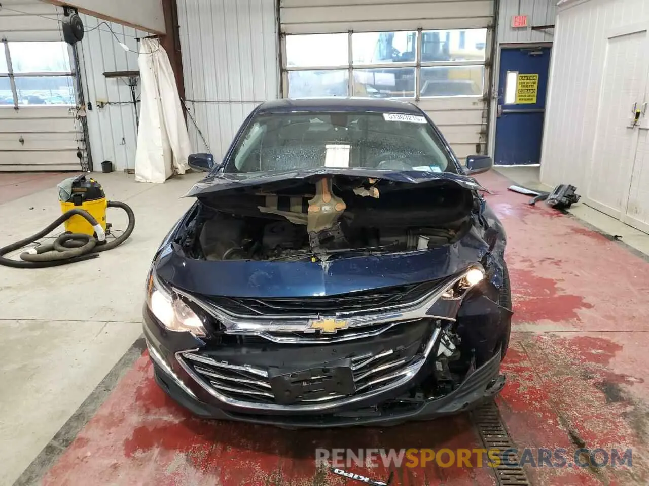 5 Photograph of a damaged car 1G1ZD5ST4KF188000 CHEVROLET MALIBU 2019