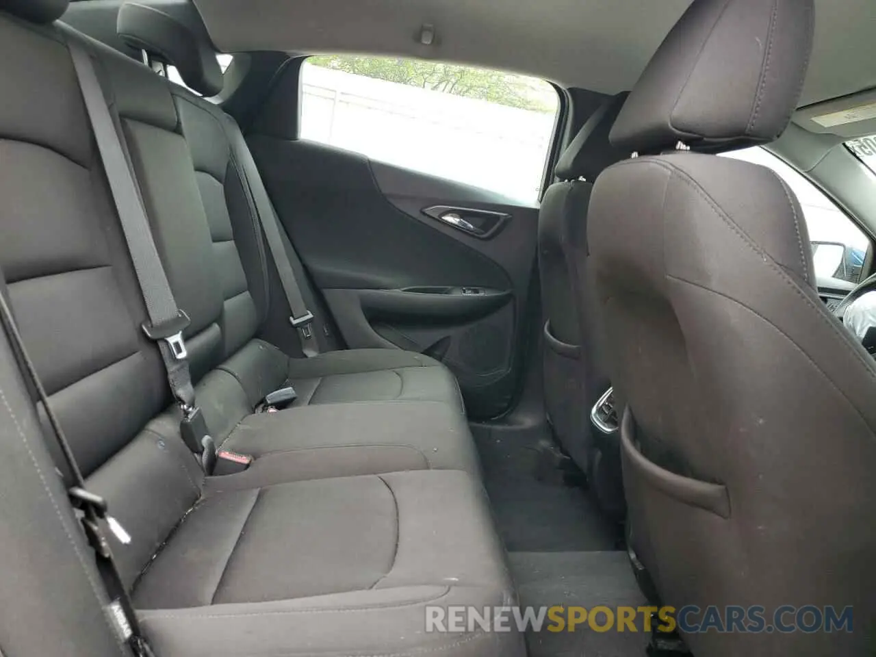 10 Photograph of a damaged car 1G1ZD5ST4KF189521 CHEVROLET MALIBU 2019