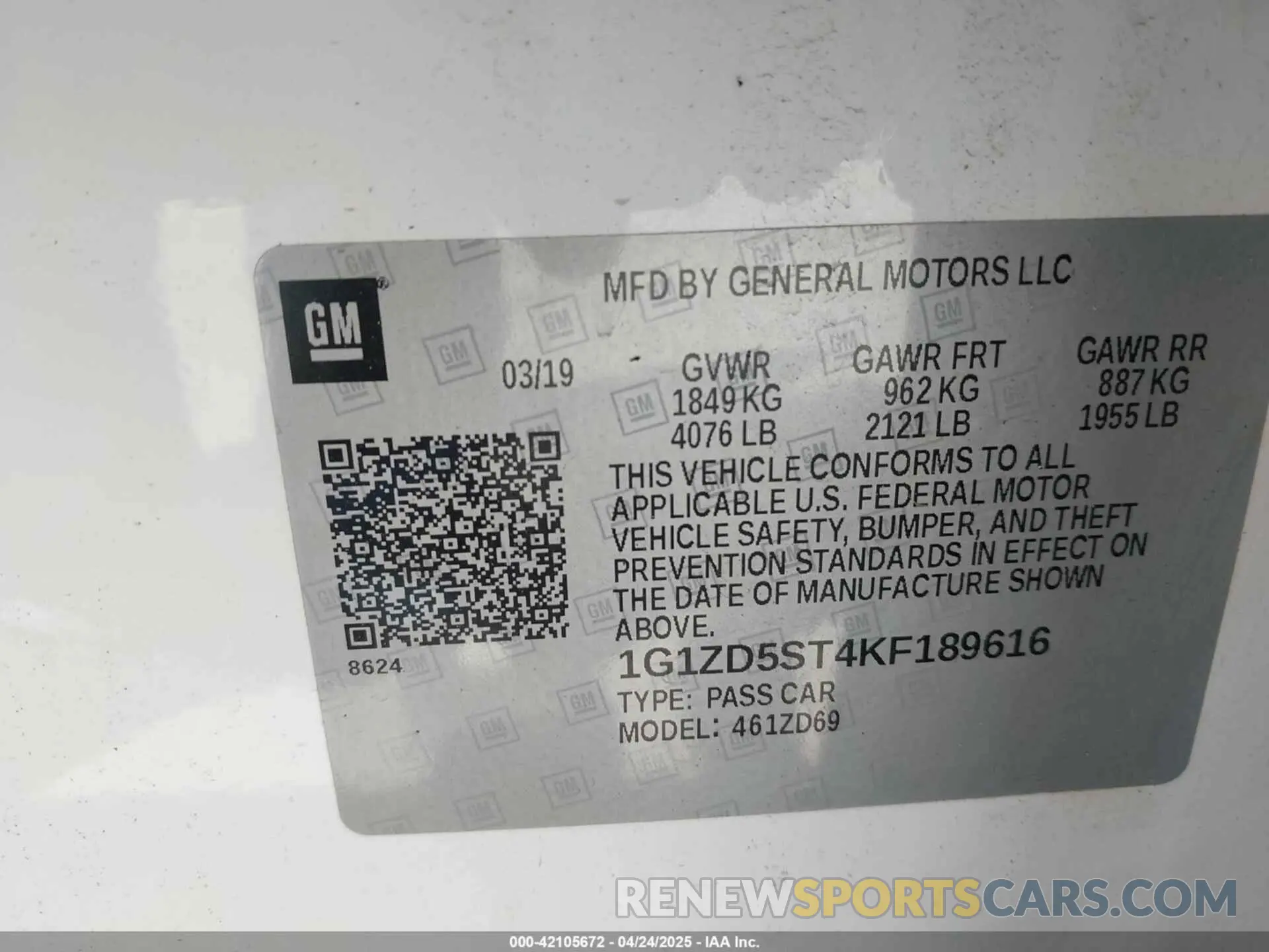9 Photograph of a damaged car 1G1ZD5ST4KF189616 CHEVROLET MALIBU 2019