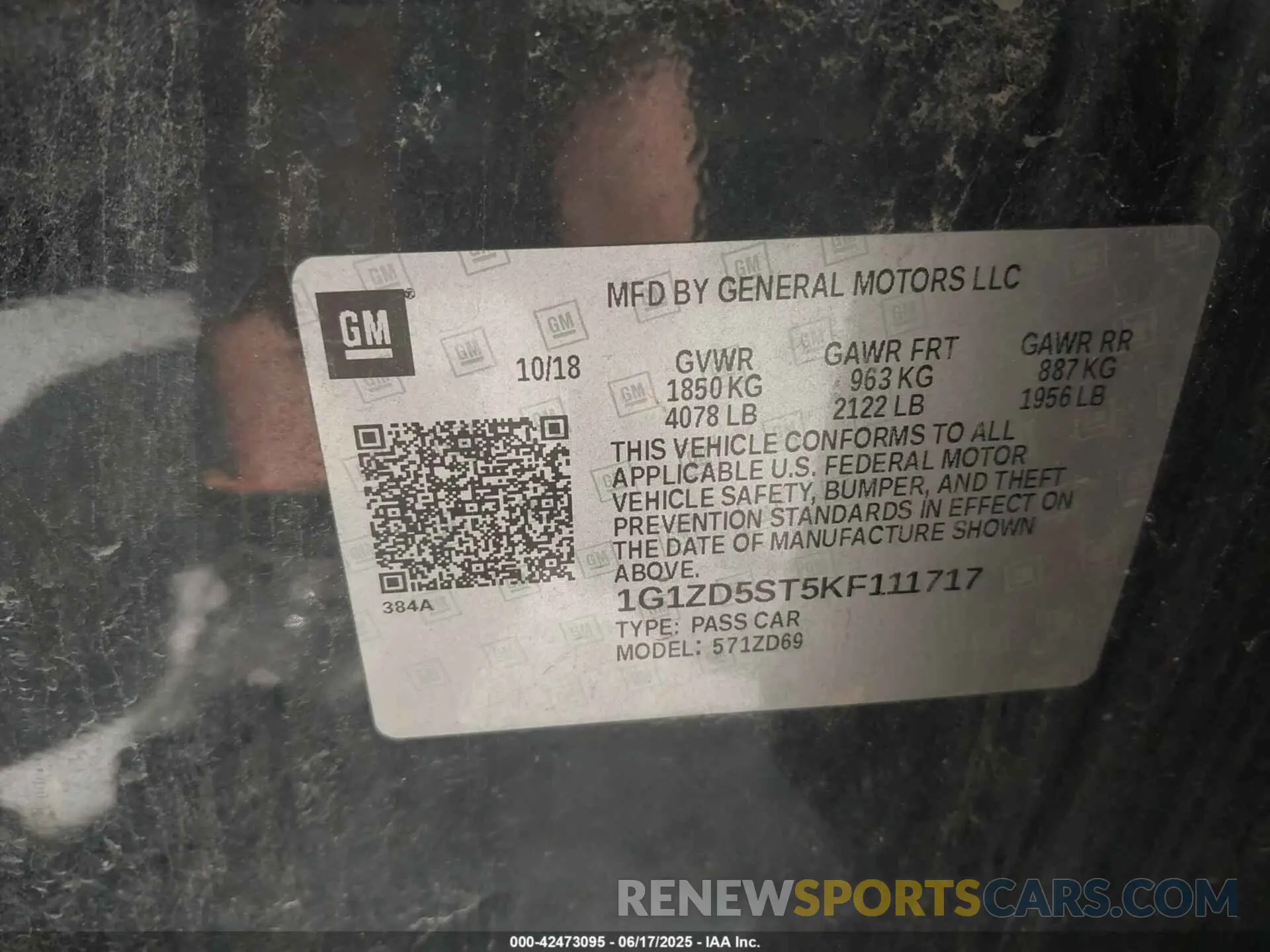 9 Photograph of a damaged car 1G1ZD5ST5KF111717 CHEVROLET MALIBU 2019