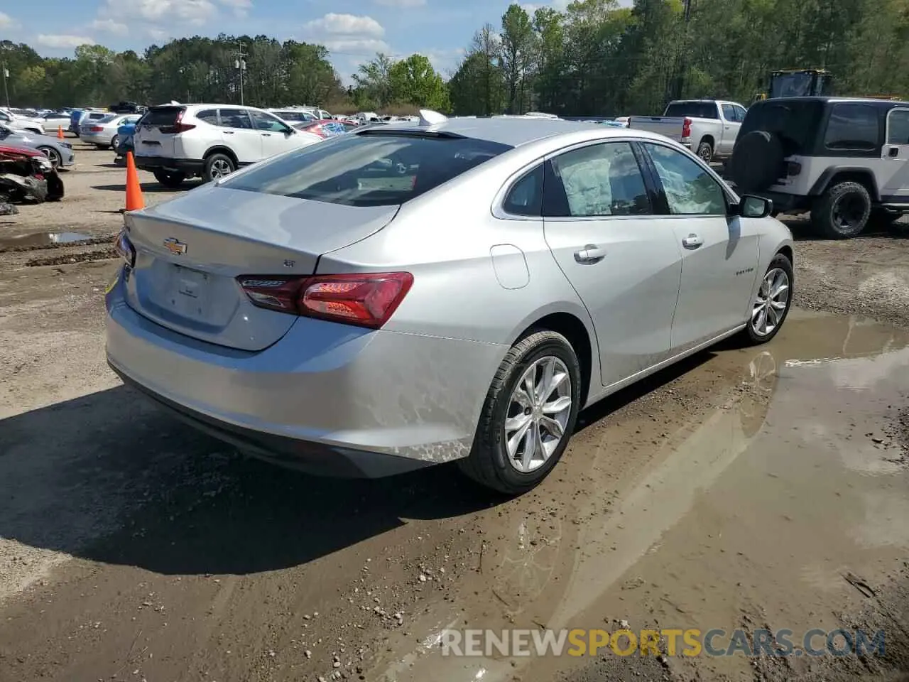 3 Photograph of a damaged car 1G1ZD5ST5KF146337 CHEVROLET MALIBU 2019