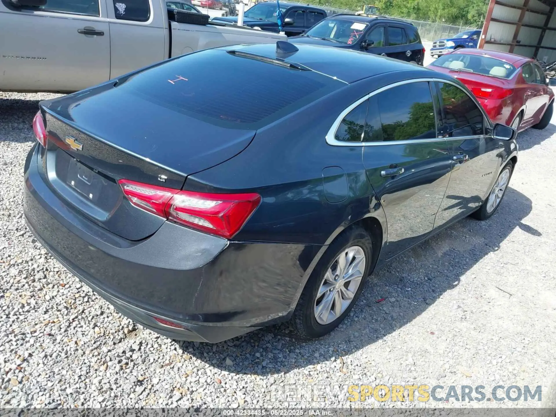 4 Photograph of a damaged car 1G1ZD5ST5KF158102 CHEVROLET MALIBU 2019