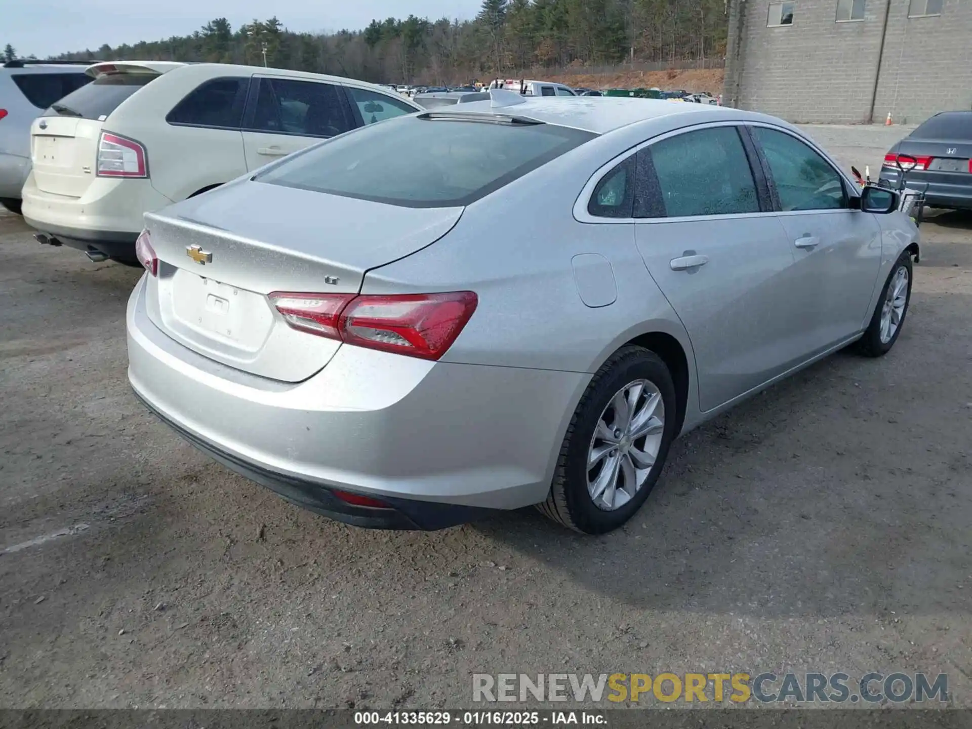 4 Photograph of a damaged car 1G1ZD5ST5KF179127 CHEVROLET MALIBU 2019