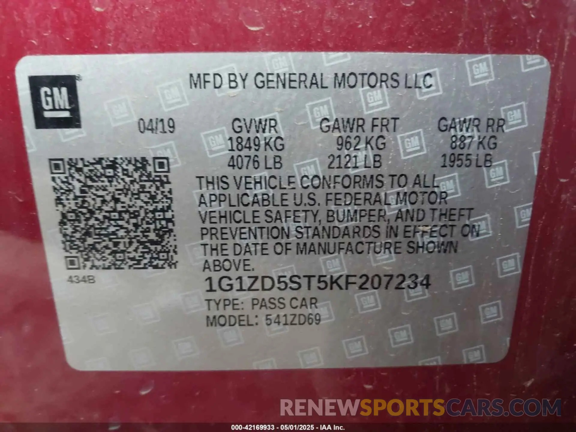 9 Photograph of a damaged car 1G1ZD5ST5KF207234 CHEVROLET MALIBU 2019