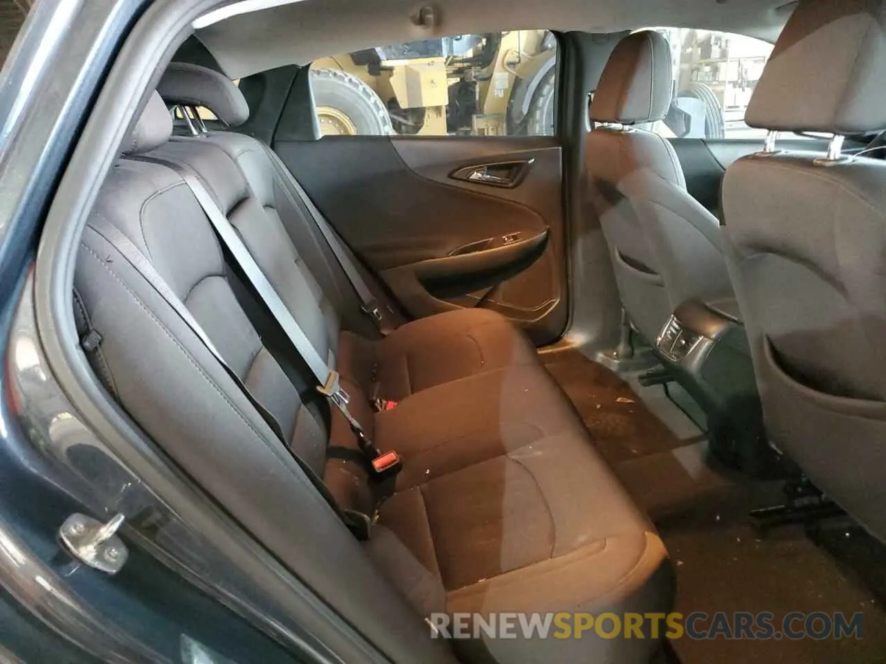 10 Photograph of a damaged car 1G1ZD5ST5KF212174 CHEVROLET MALIBU 2019