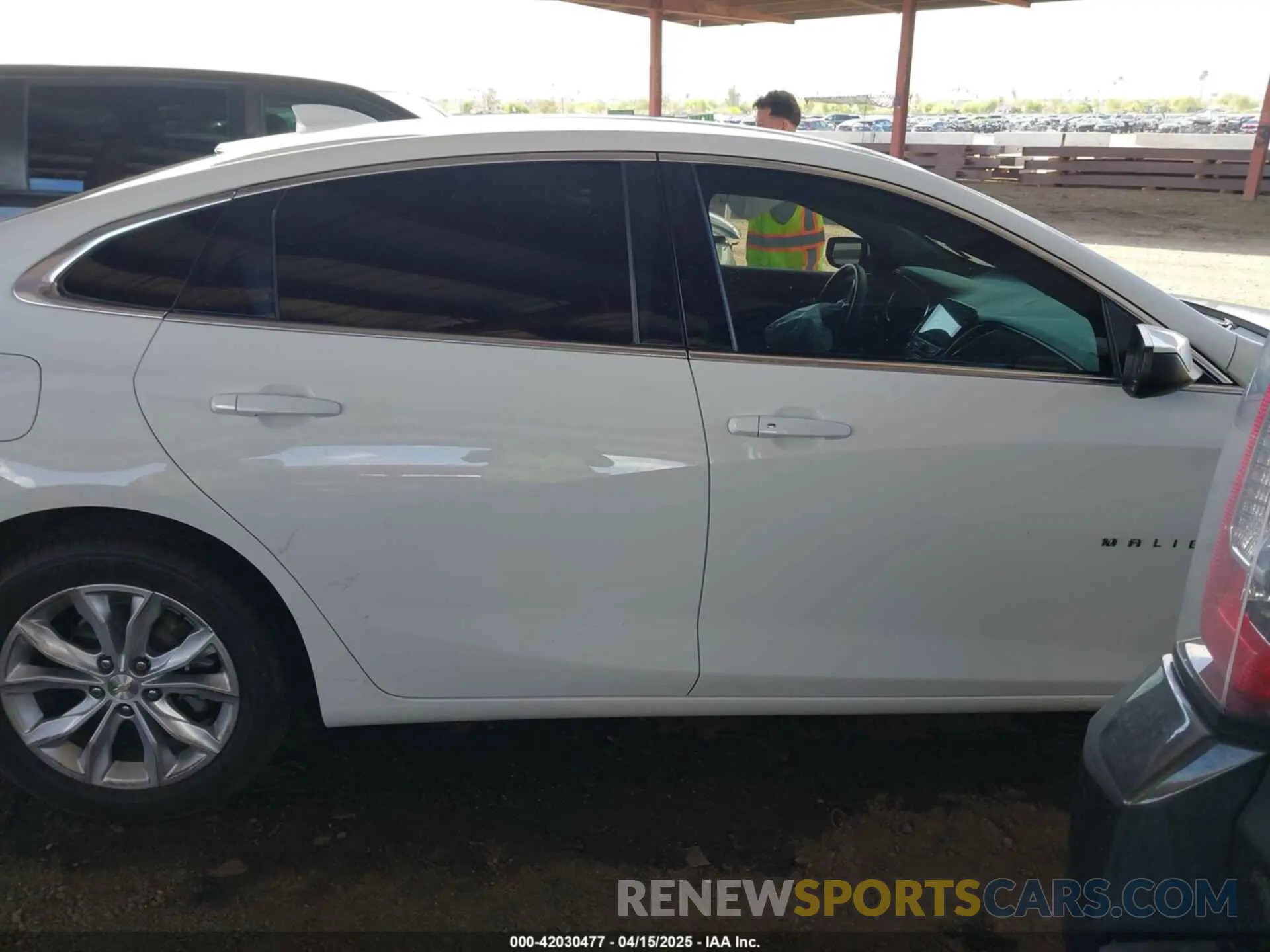 14 Photograph of a damaged car 1G1ZD5ST6KF136593 CHEVROLET MALIBU 2019