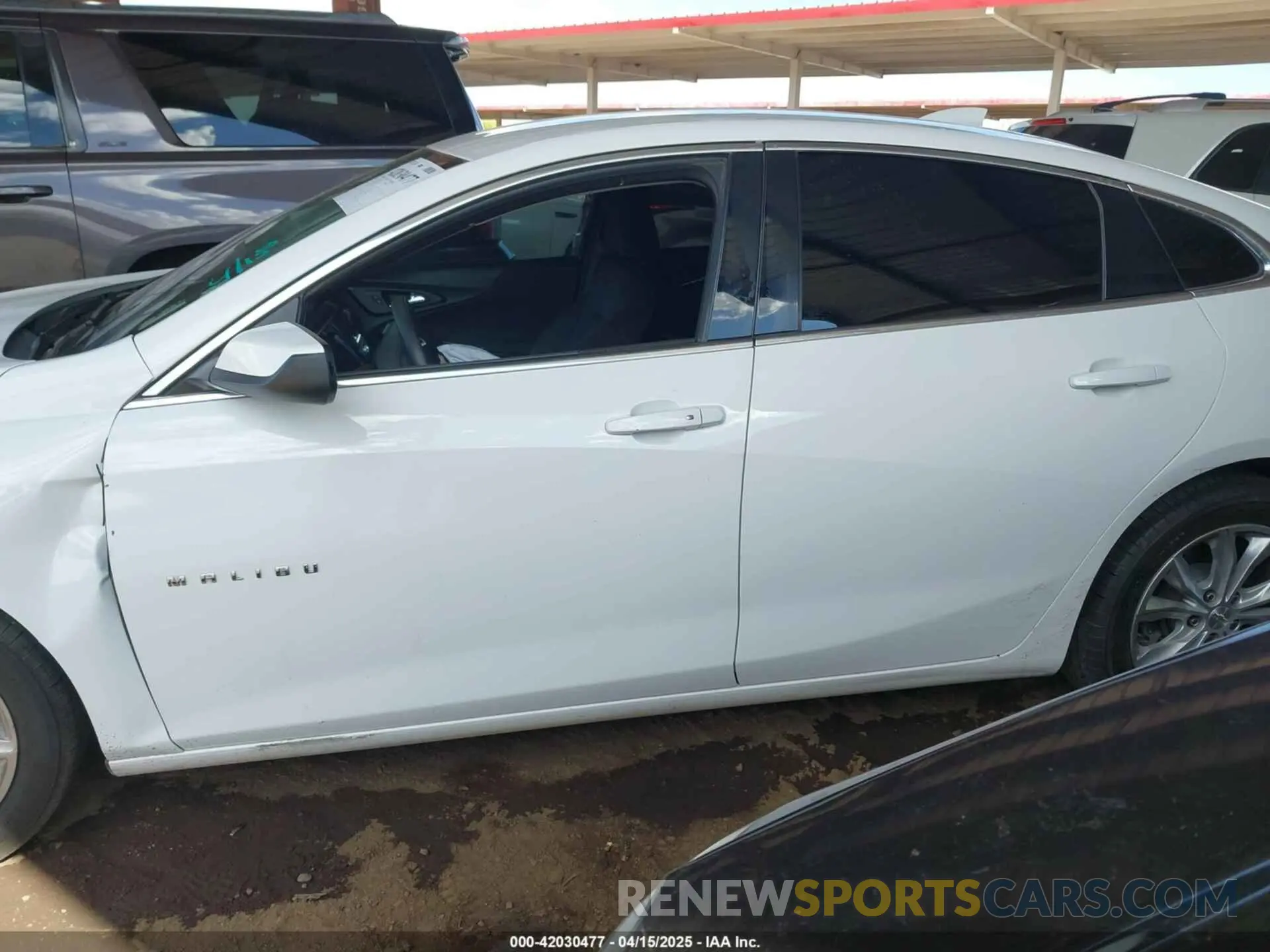 15 Photograph of a damaged car 1G1ZD5ST6KF136593 CHEVROLET MALIBU 2019