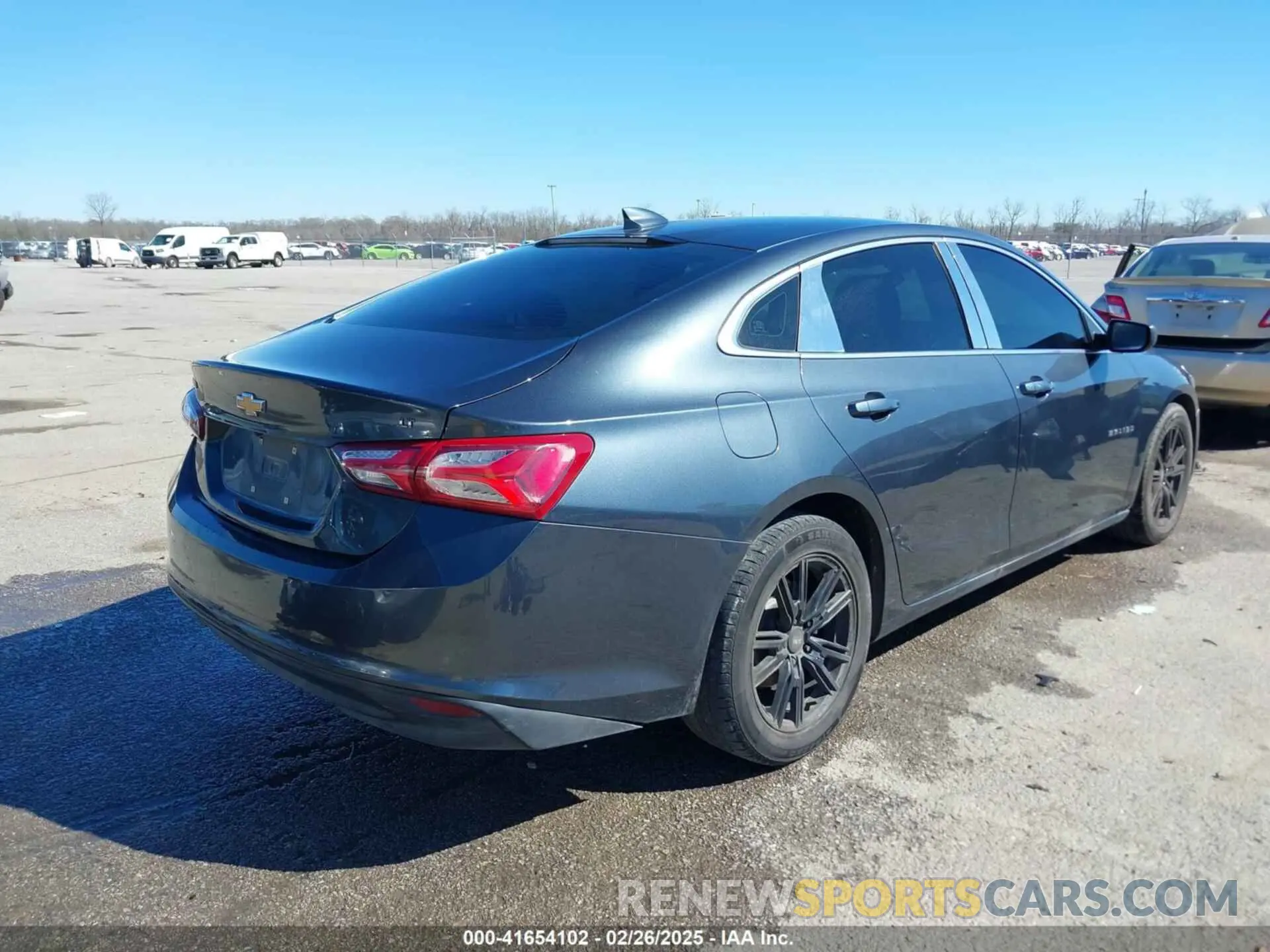 4 Photograph of a damaged car 1G1ZD5ST6KF136884 CHEVROLET MALIBU 2019