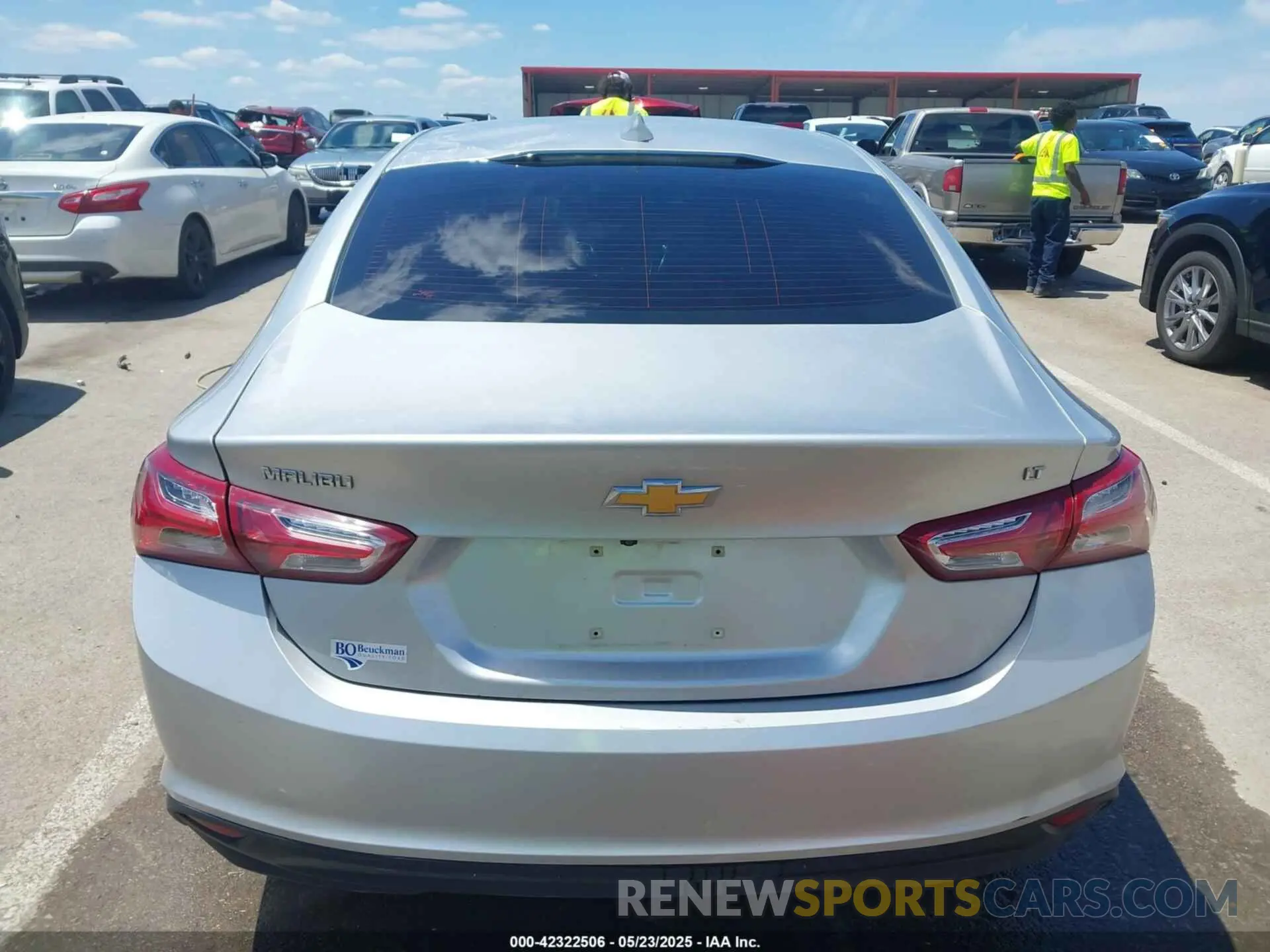 16 Photograph of a damaged car 1G1ZD5ST6KF139302 CHEVROLET MALIBU 2019