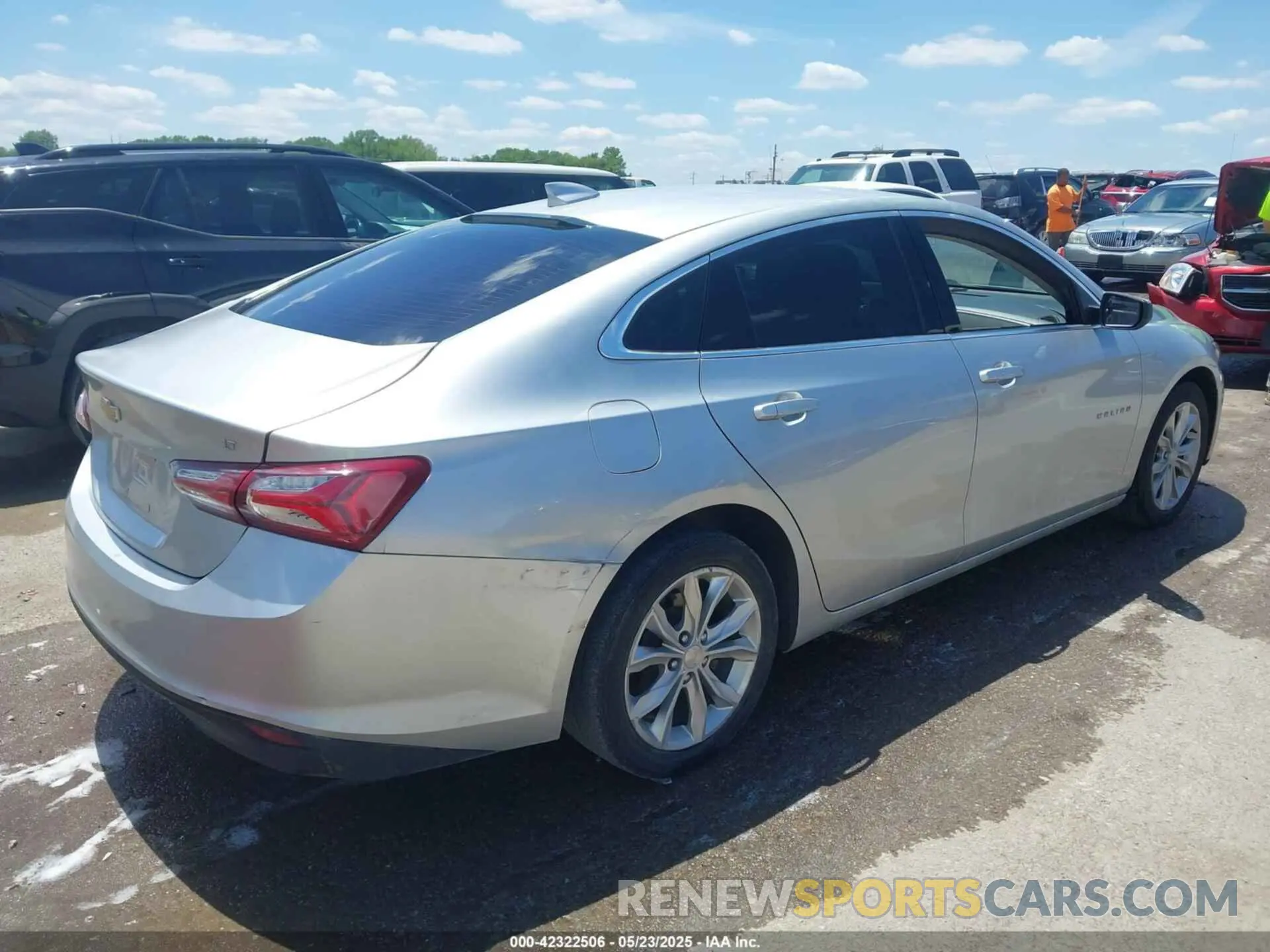 4 Photograph of a damaged car 1G1ZD5ST6KF139302 CHEVROLET MALIBU 2019