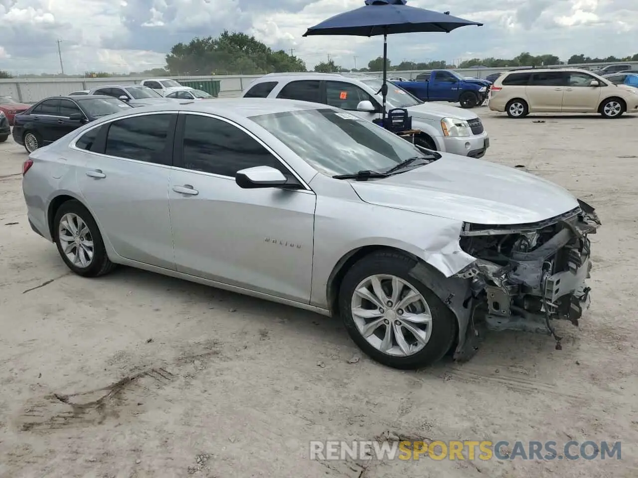 4 Photograph of a damaged car 1G1ZD5ST6KF140062 CHEVROLET MALIBU 2019