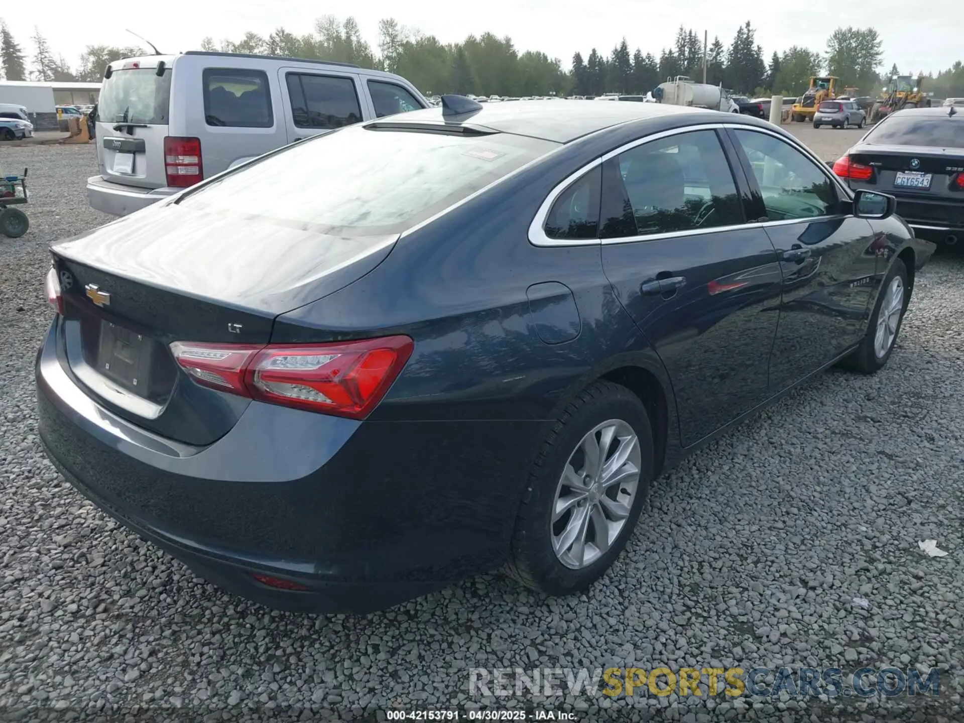 4 Photograph of a damaged car 1G1ZD5ST6KF142877 CHEVROLET MALIBU 2019