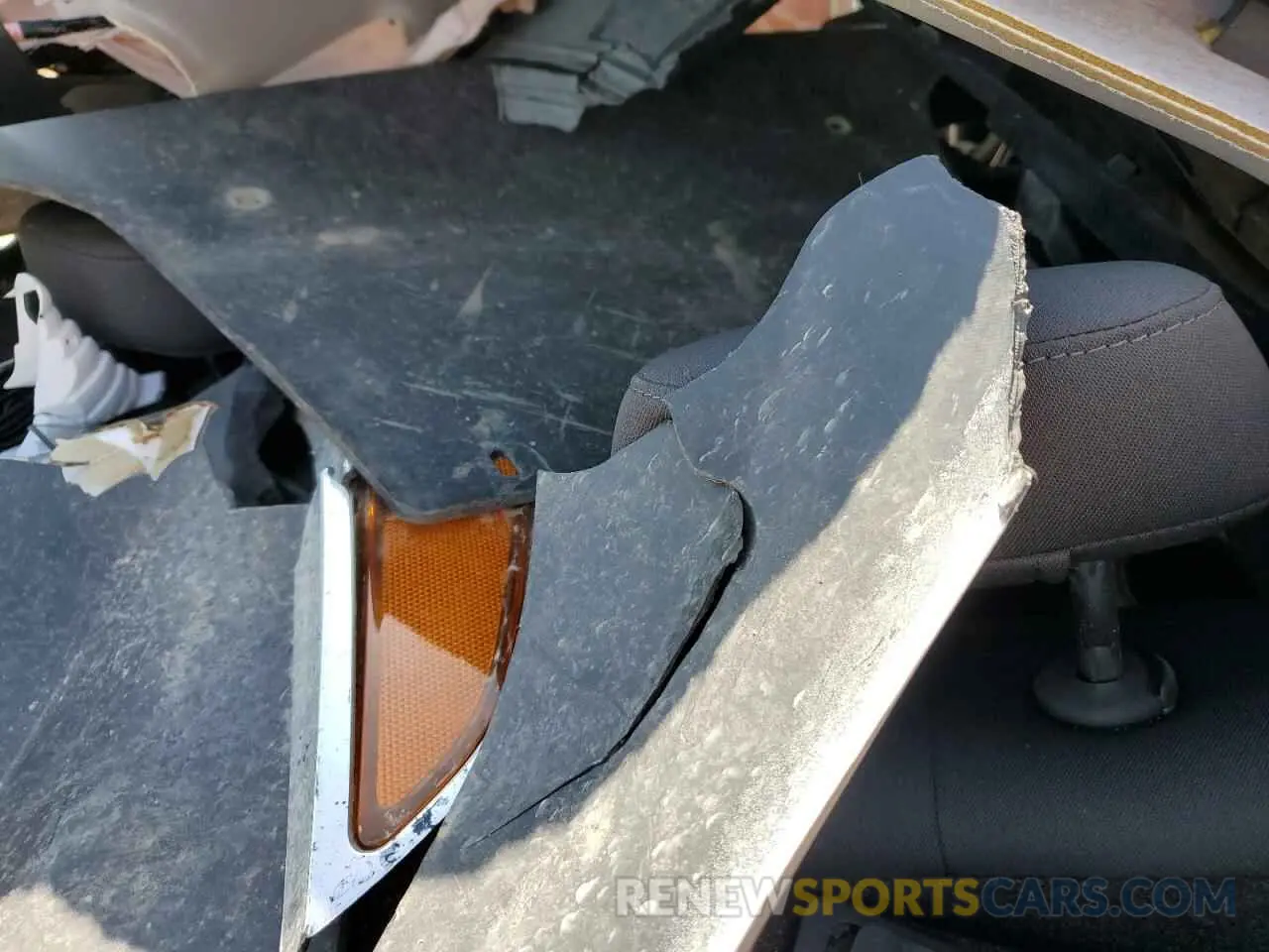 10 Photograph of a damaged car 1G1ZD5ST6KF158433 CHEVROLET MALIBU 2019