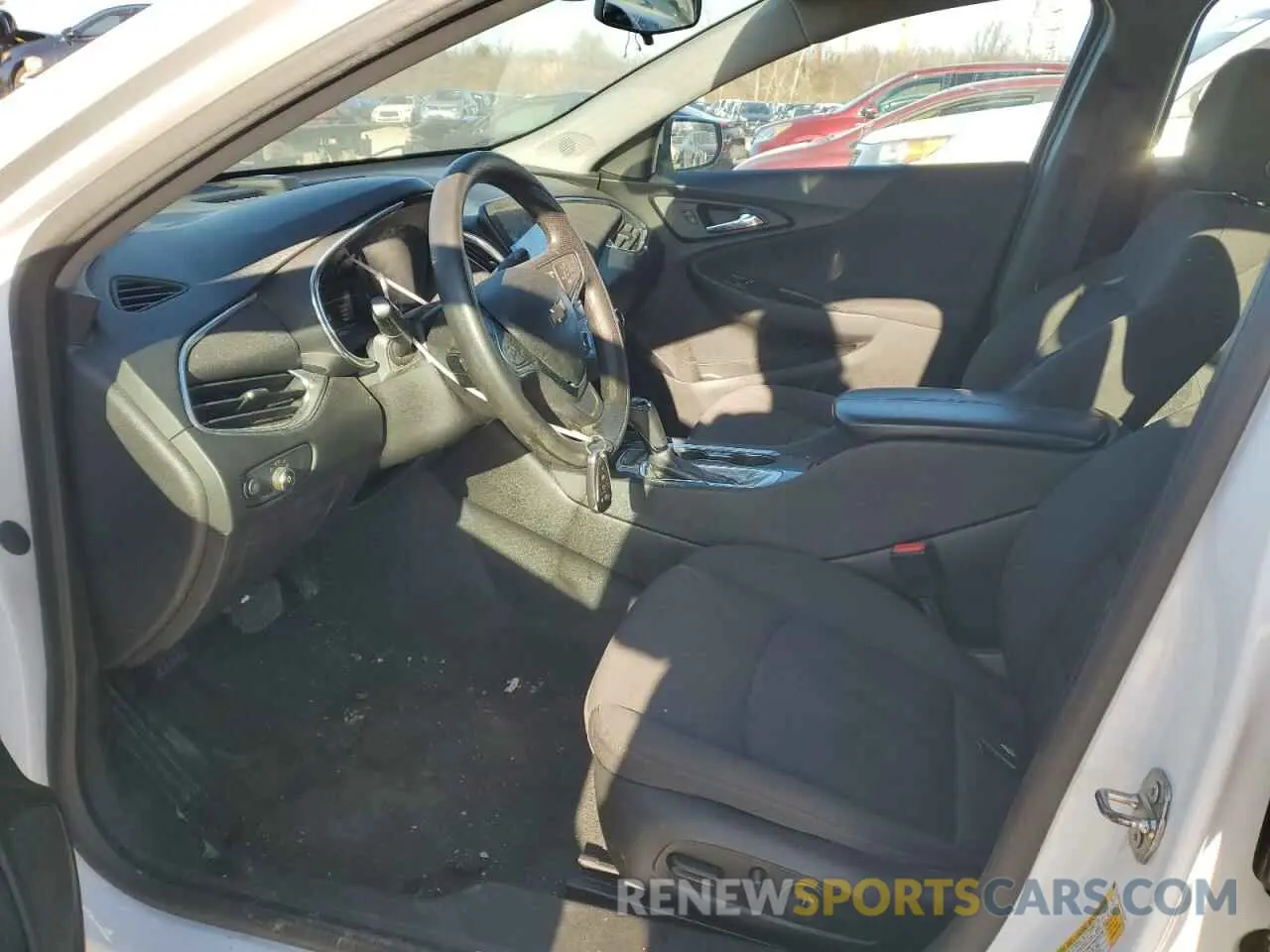 7 Photograph of a damaged car 1G1ZD5ST6KF161297 CHEVROLET MALIBU 2019