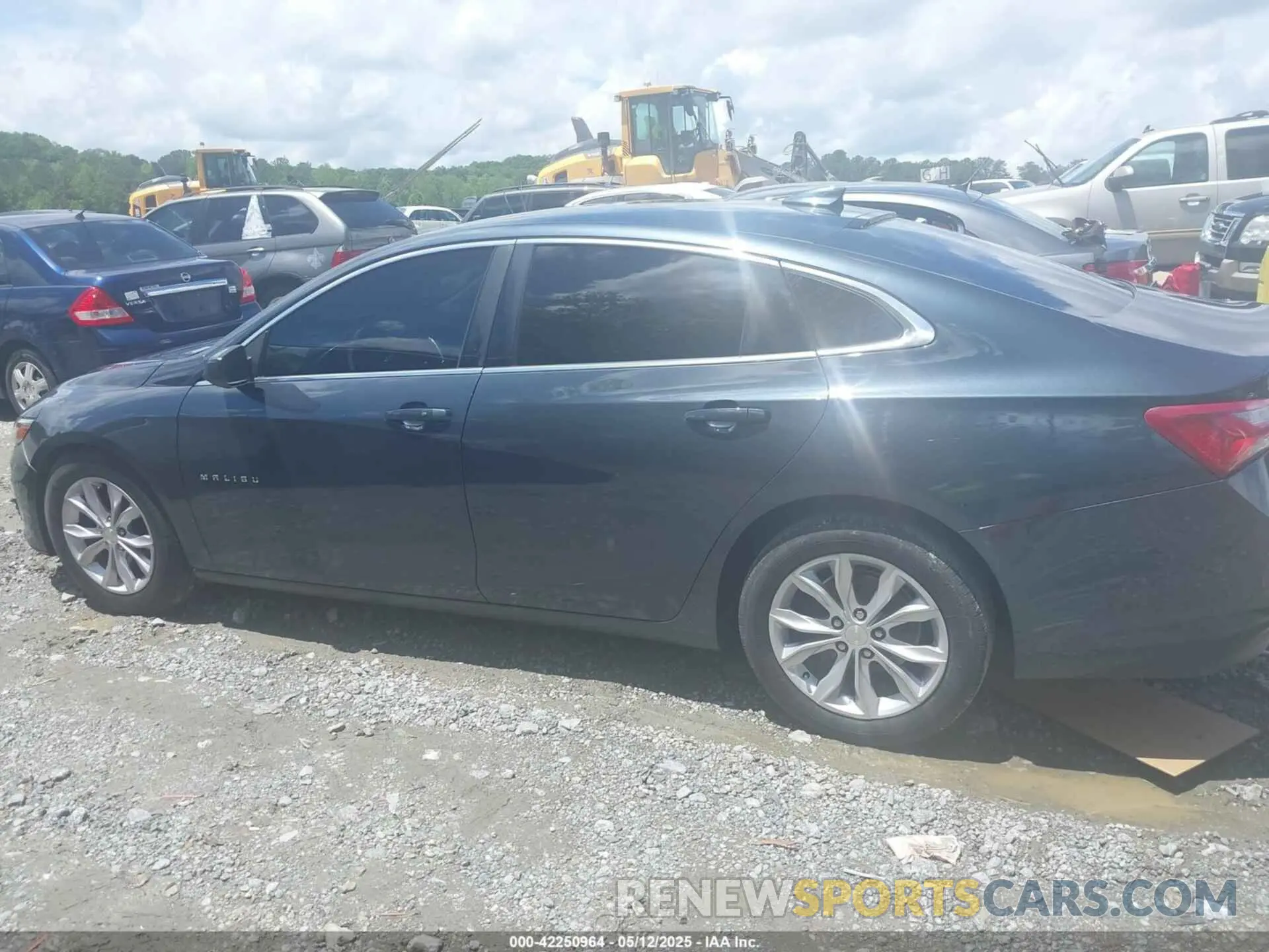 13 Photograph of a damaged car 1G1ZD5ST6KF169206 CHEVROLET MALIBU 2019